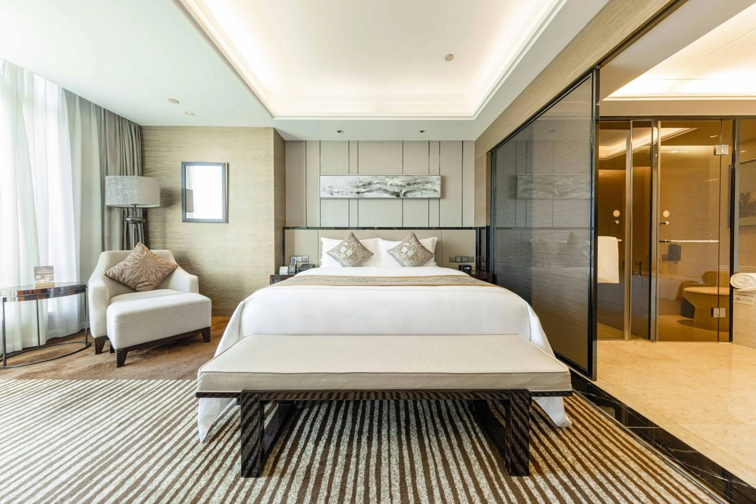 Bed in Shenzhen LANGYUE International Hotel