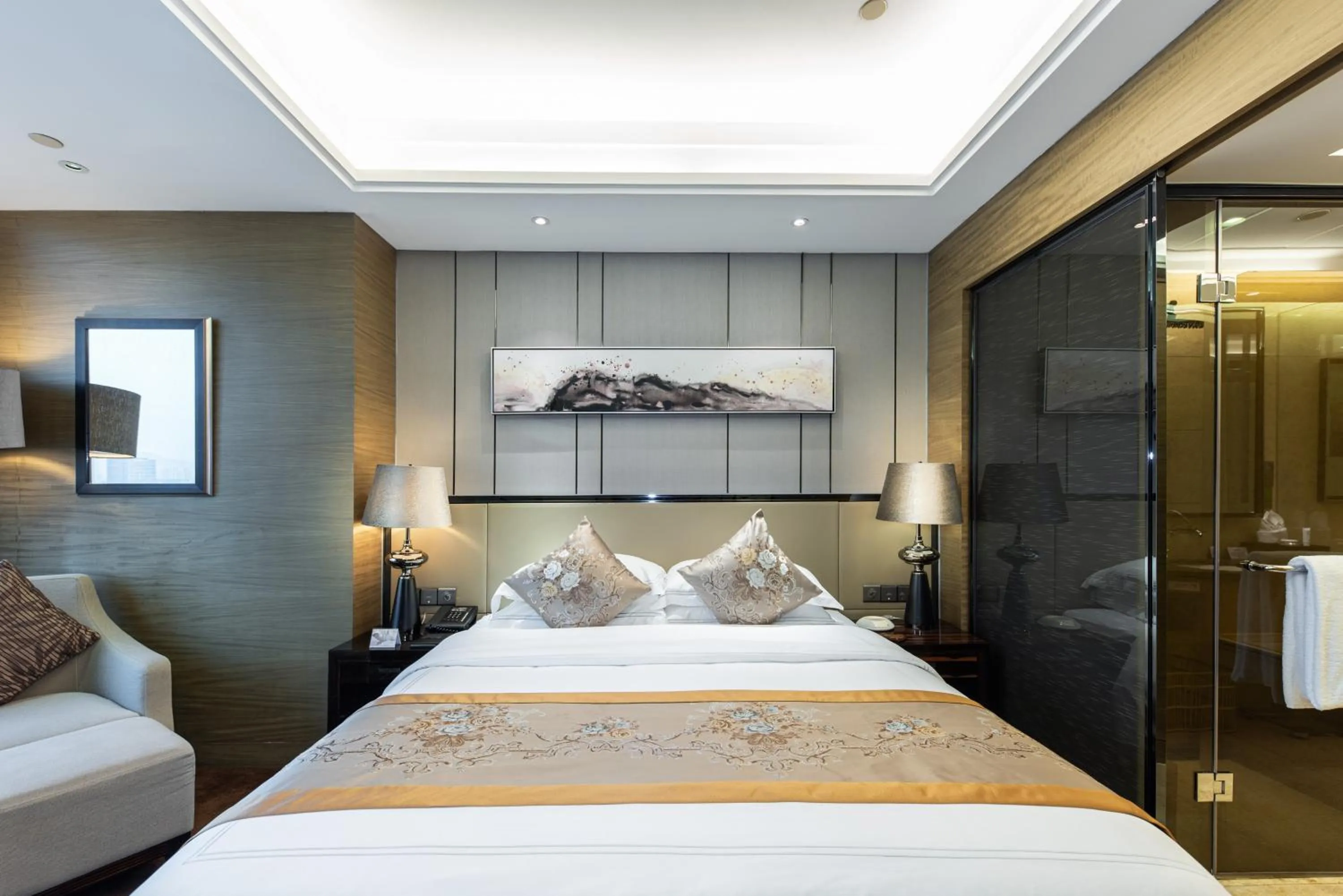 Bed in Shenzhen LANGYUE International Hotel