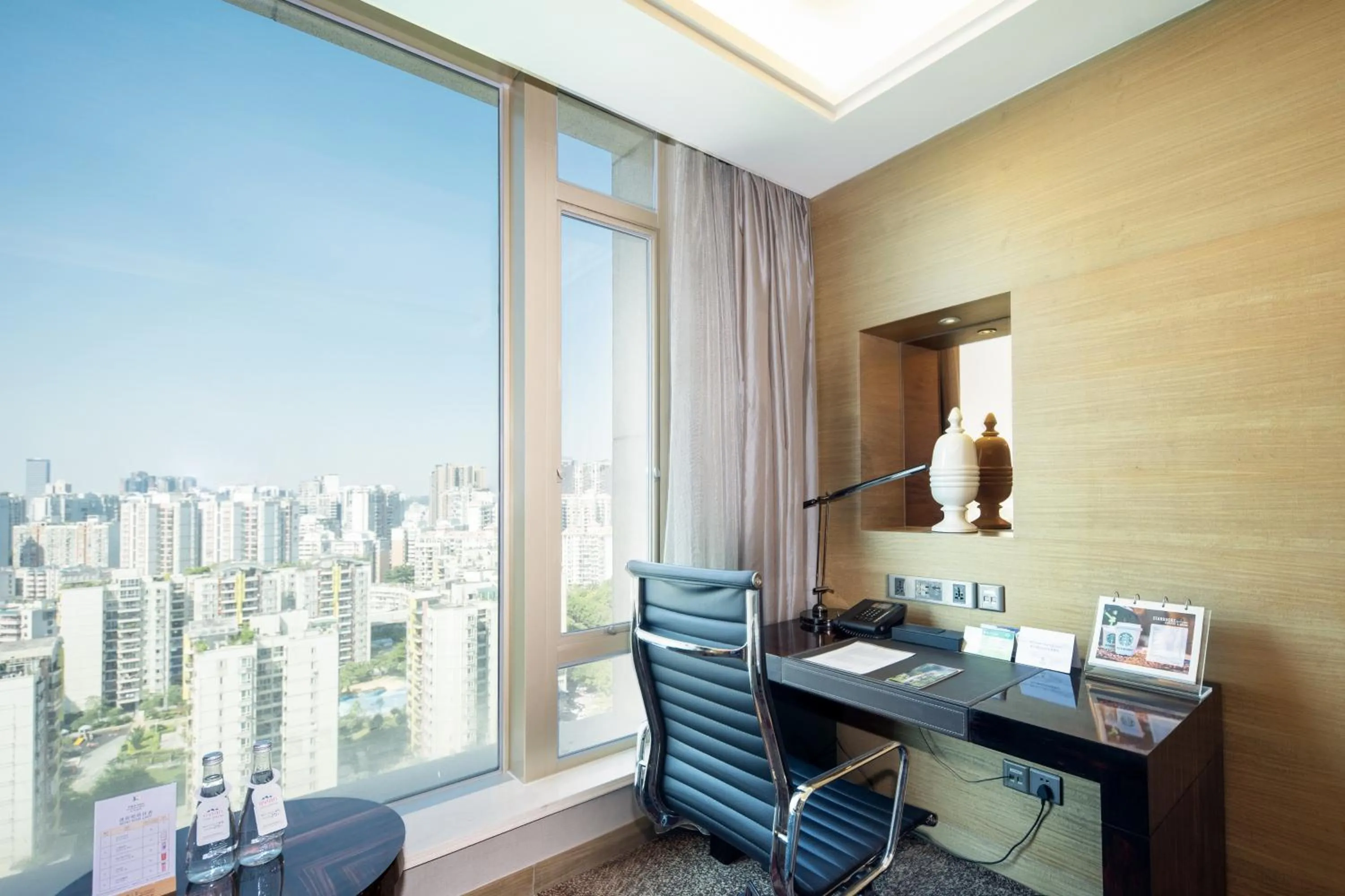 Seating area in Shenzhen LANGYUE International Hotel