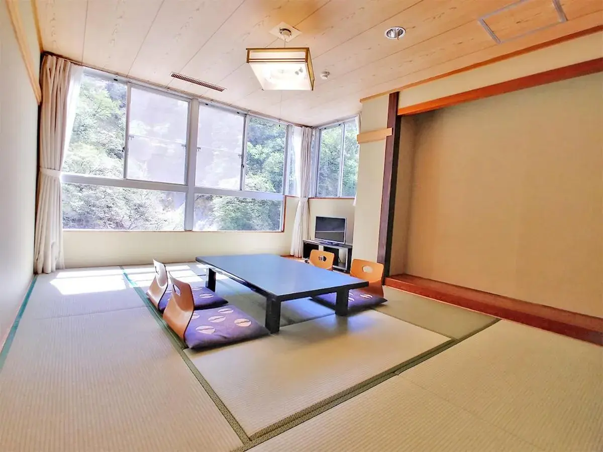 Quadruple Room with Bath in Itoen Hotel Oze Oigami Sanrakuso Quadruple Room with Bath in Itoen Hotel Oze Oigami Sanrakuso