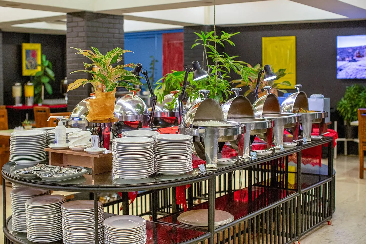 Restaurant/places to eat in 1O1 URBAN Jakarta Thamrin