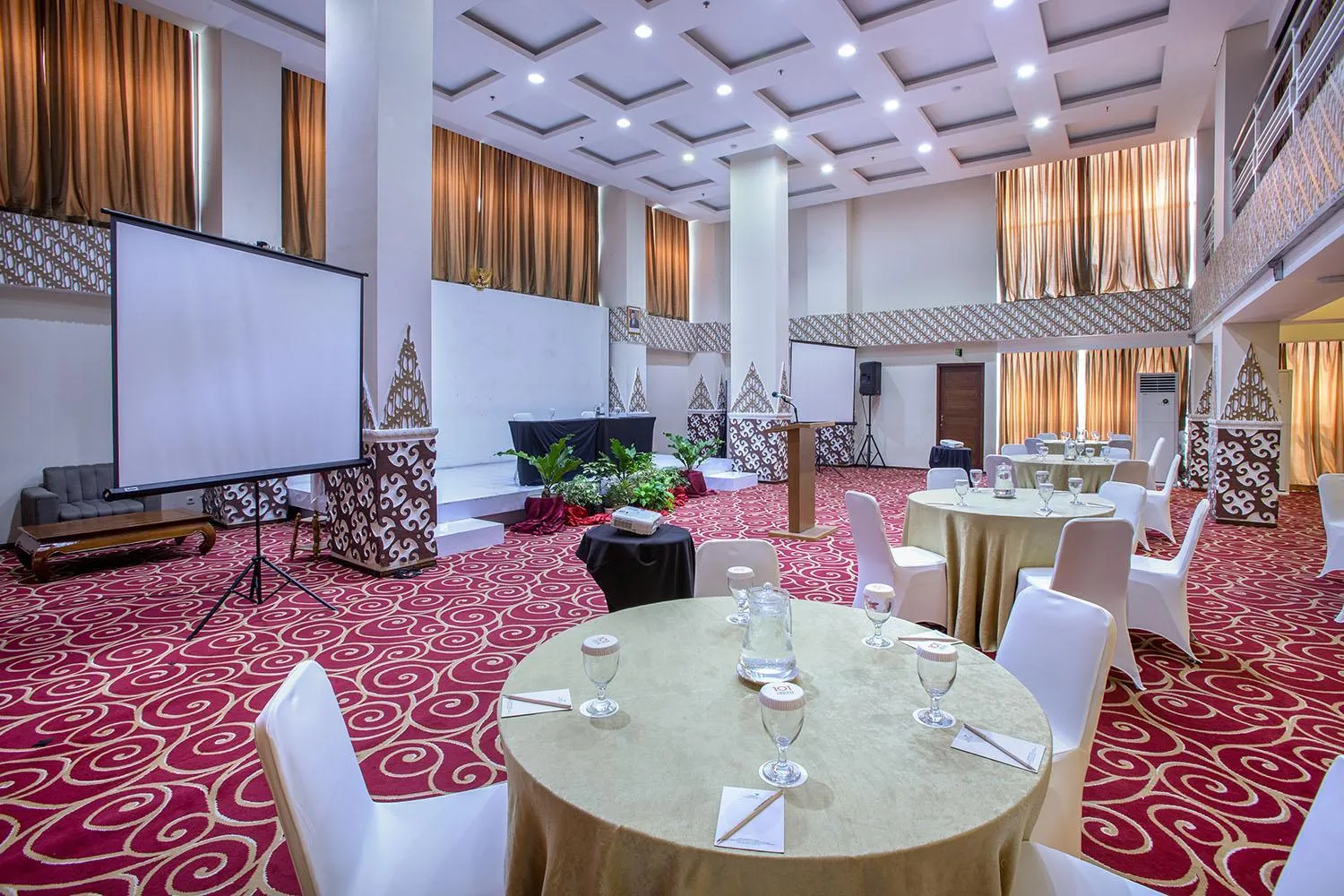 Meeting/conference room in 1O1 URBAN Jakarta Thamrin
