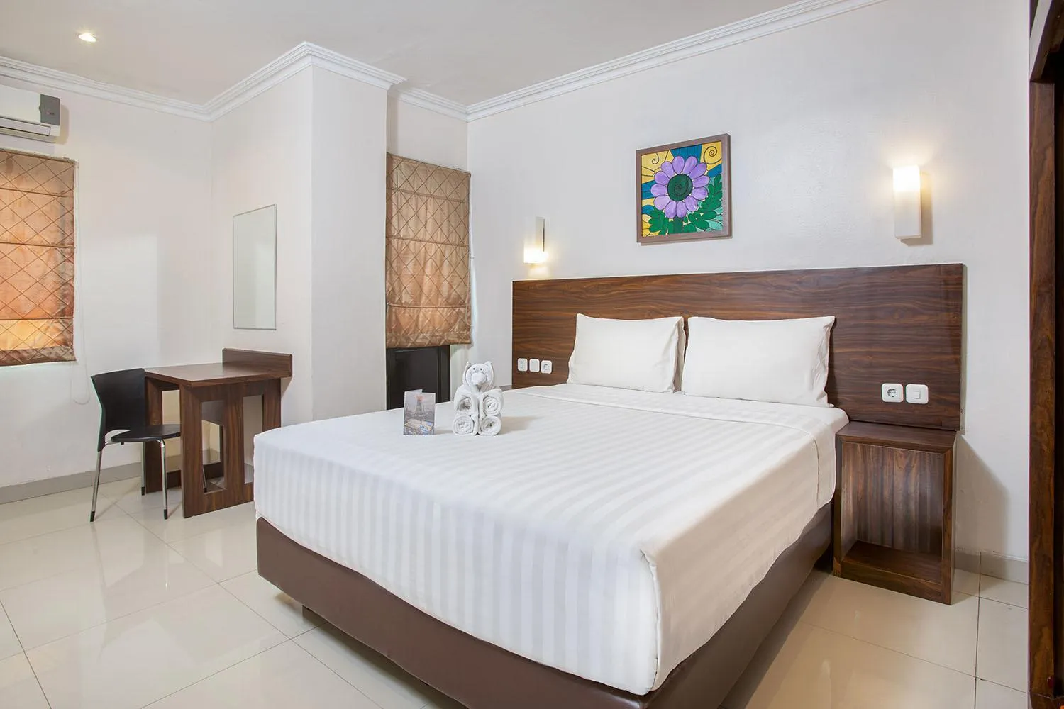 Bedroom, Bed in 1O1 URBAN Jakarta Thamrin