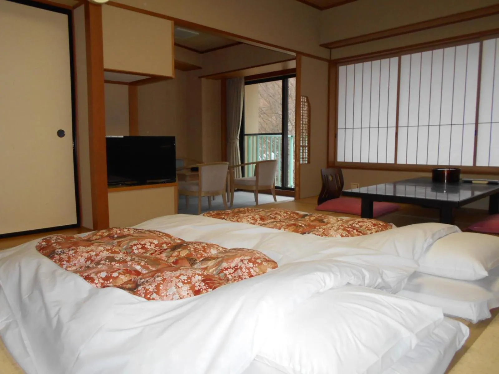 Photo of the whole room, Bed in Hotel Yunojin