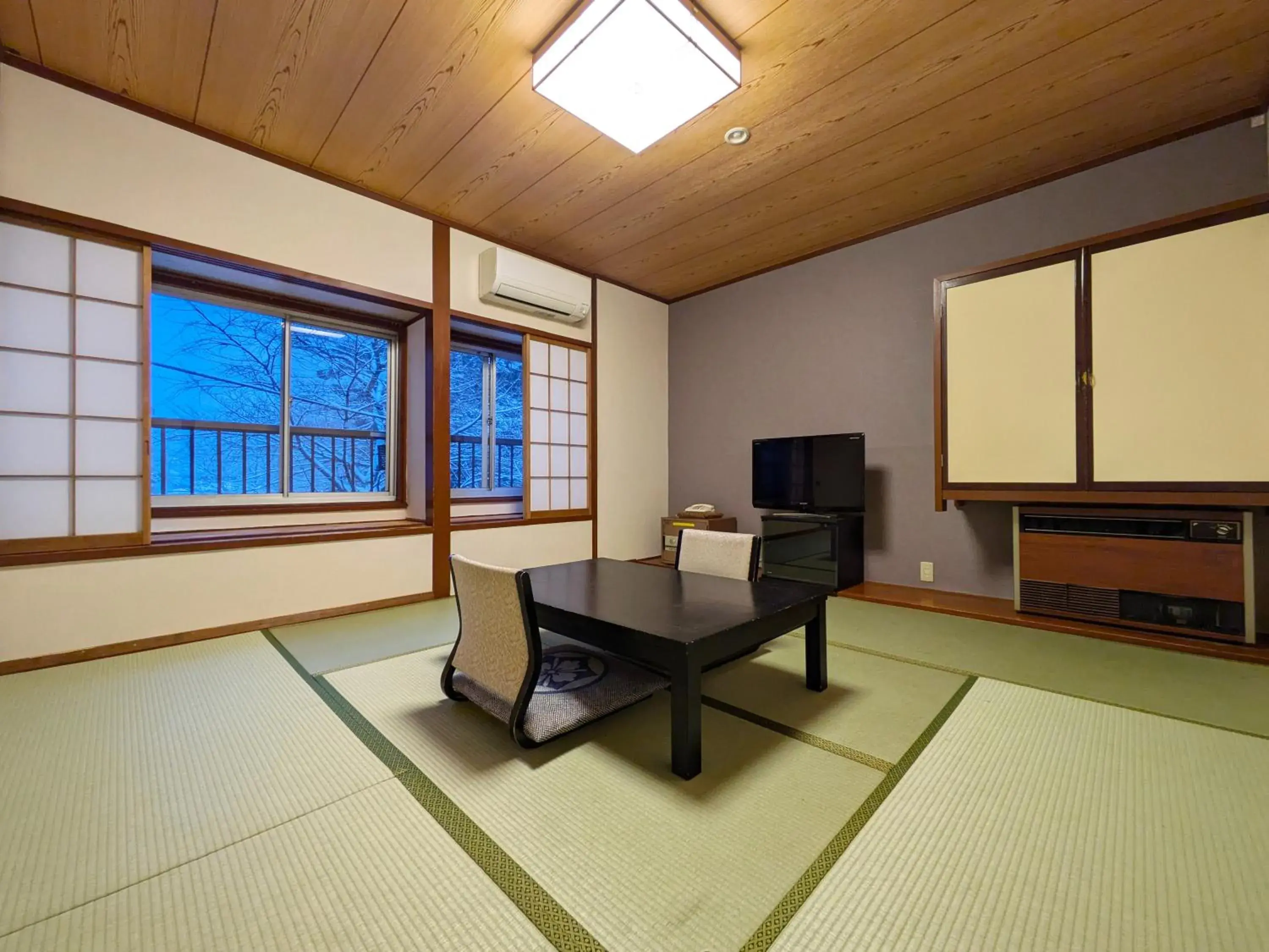 Japanese Style Standard Triple Room in Itoen Hotel Shima Japanese Style Standard Triple Room in Itoen Hotel Shima