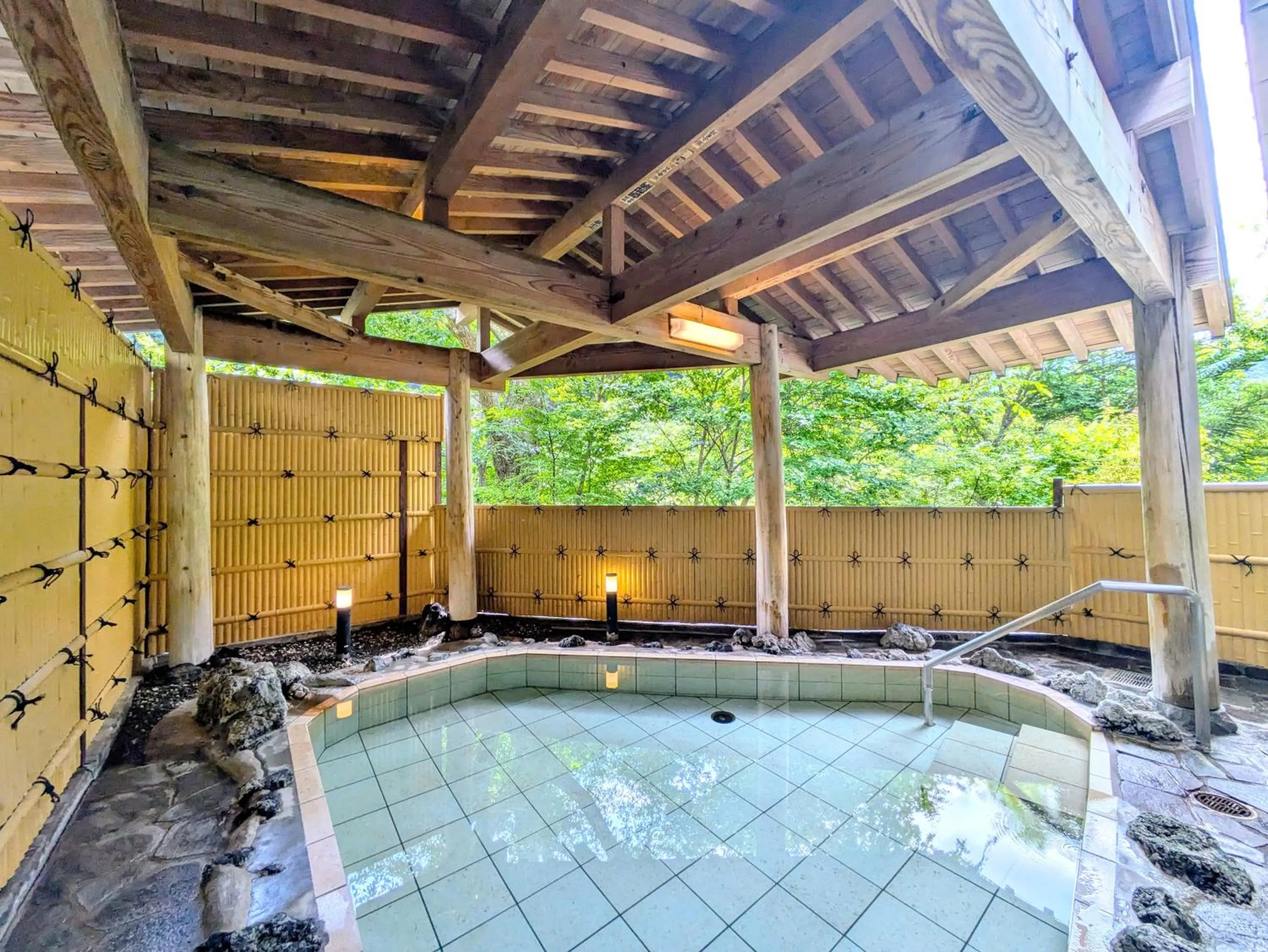 Open Air Bath in Itoen Hotel Shima