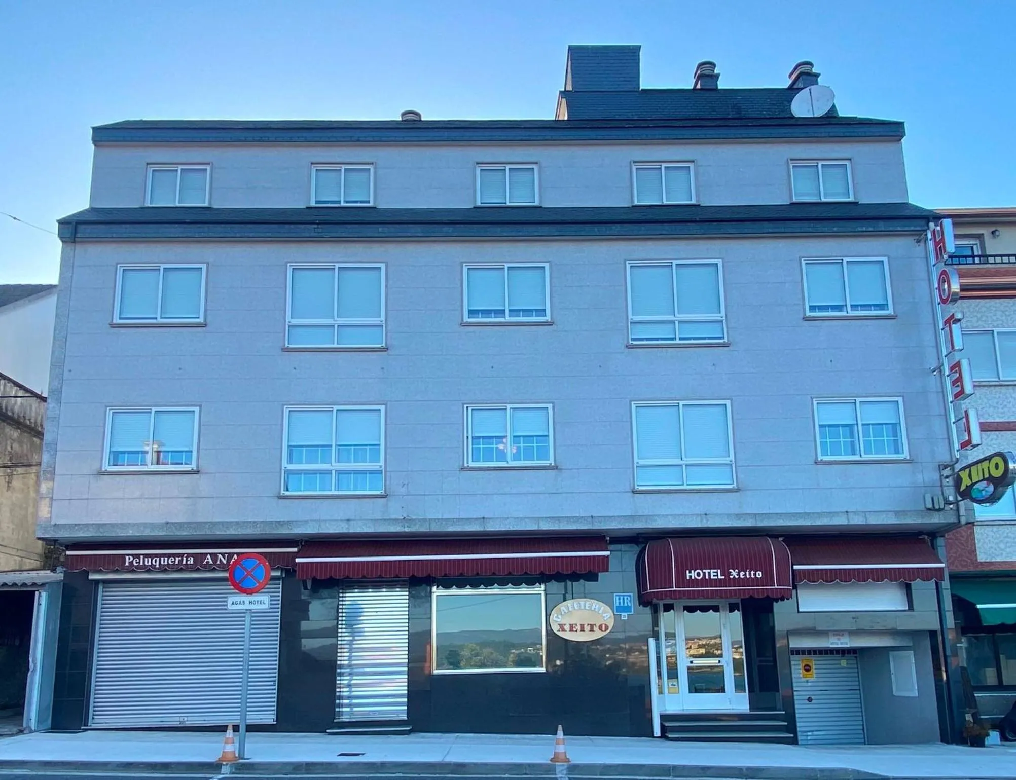 Facade/entrance in Hotel Xeito