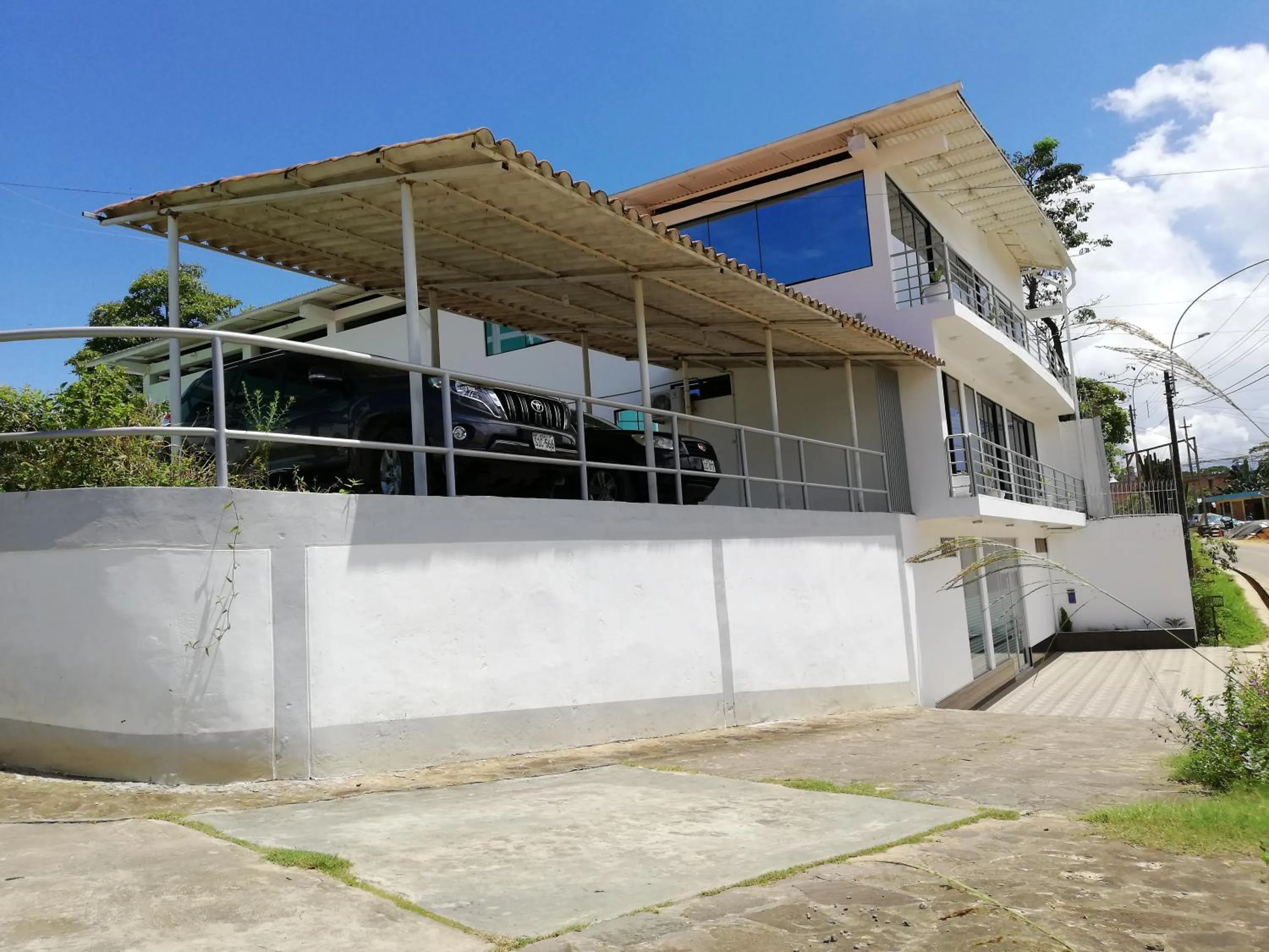 Hostal Cordillera Azul