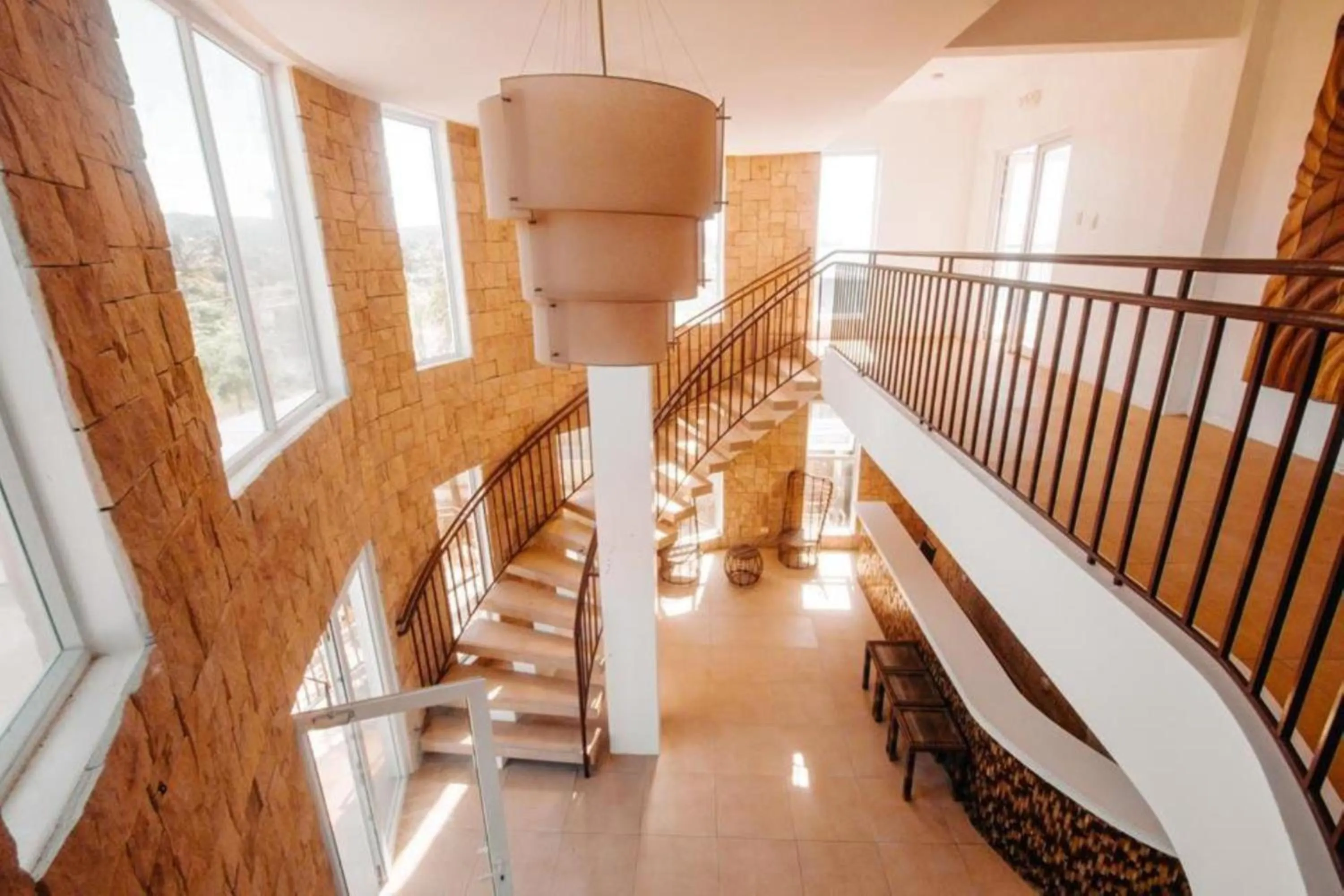 Property building in Brisa Marina Beach Resort powered by Cocotel