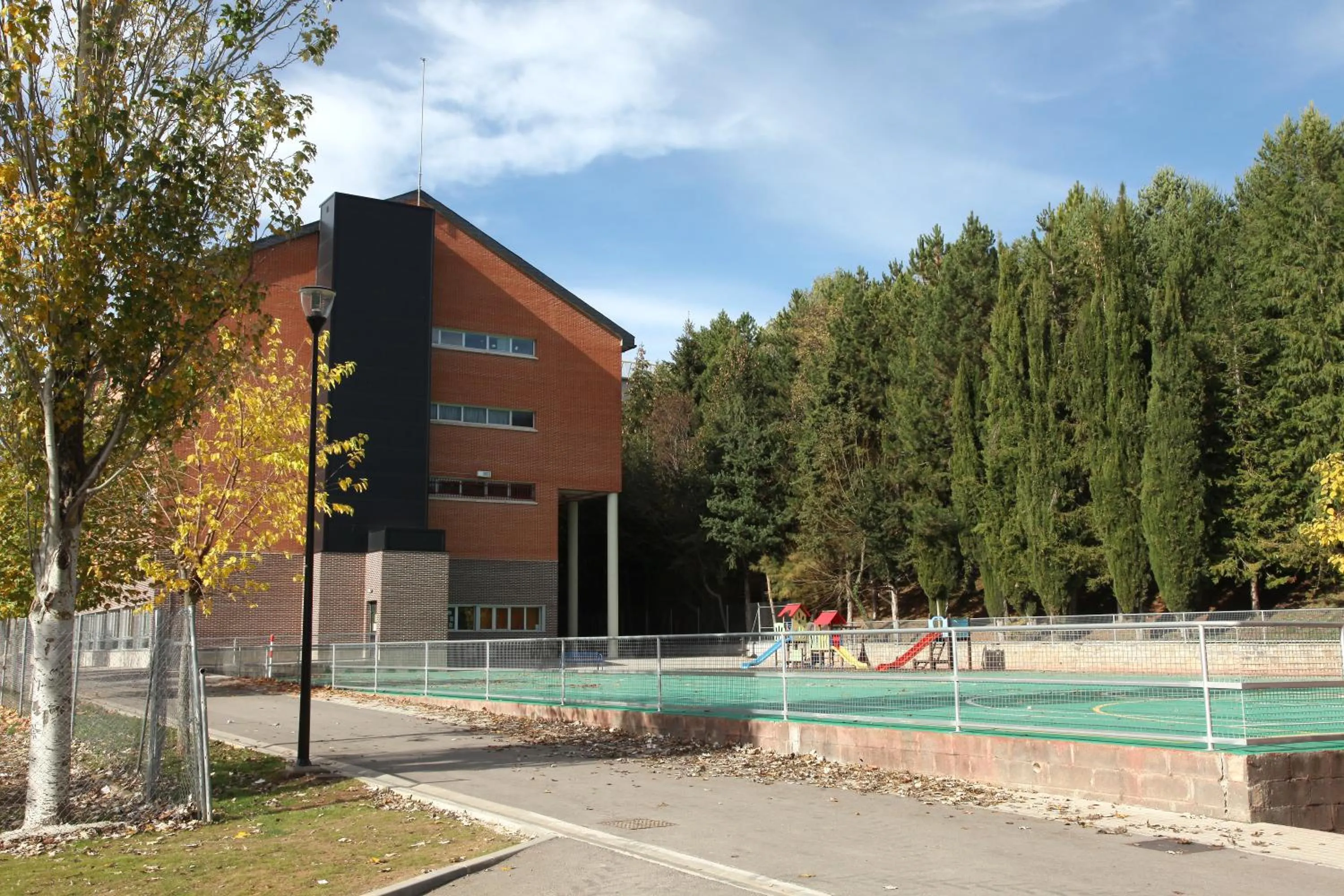 Residencia Albergue Jaca