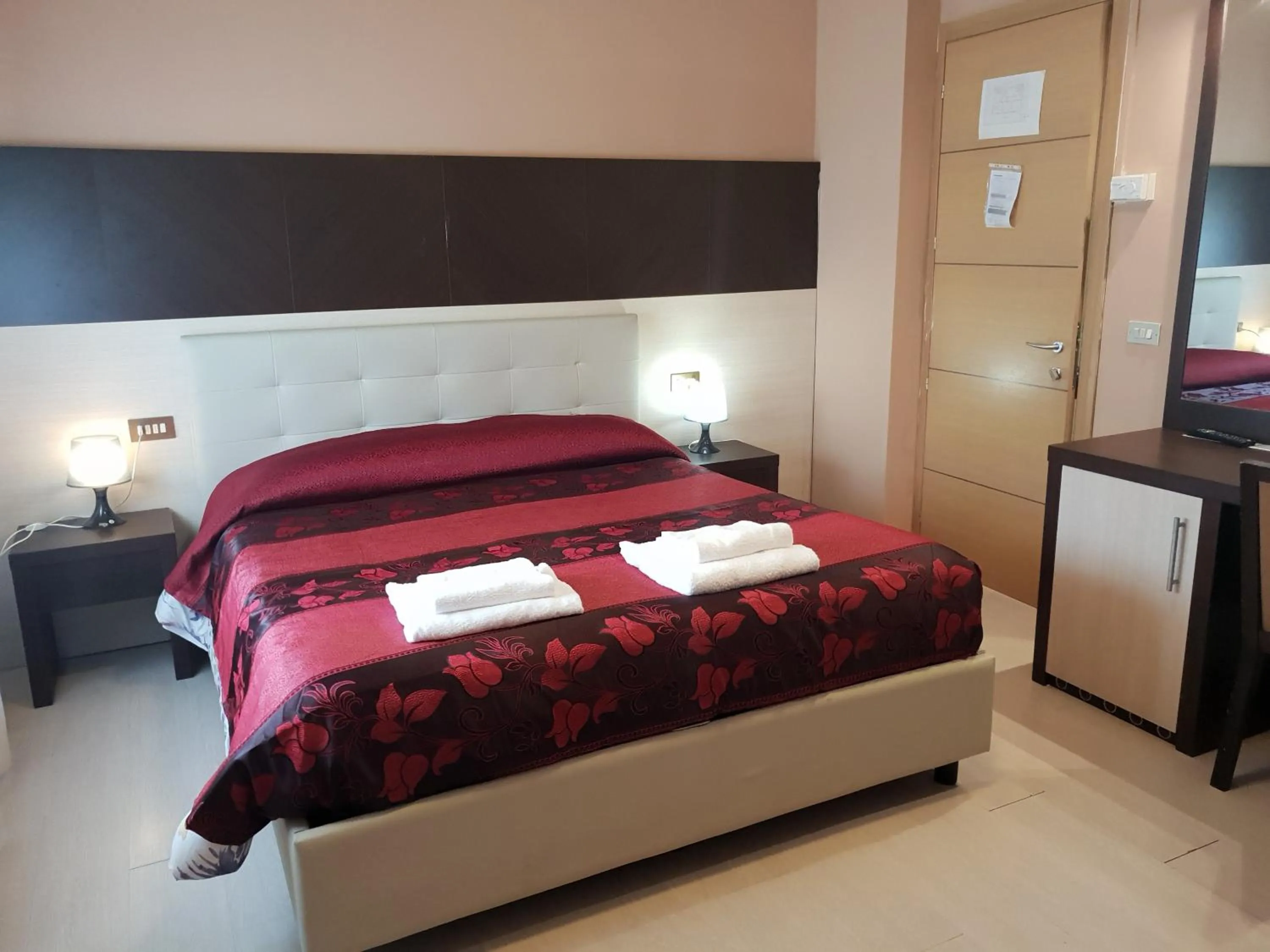 Bed in Hotel Colombo