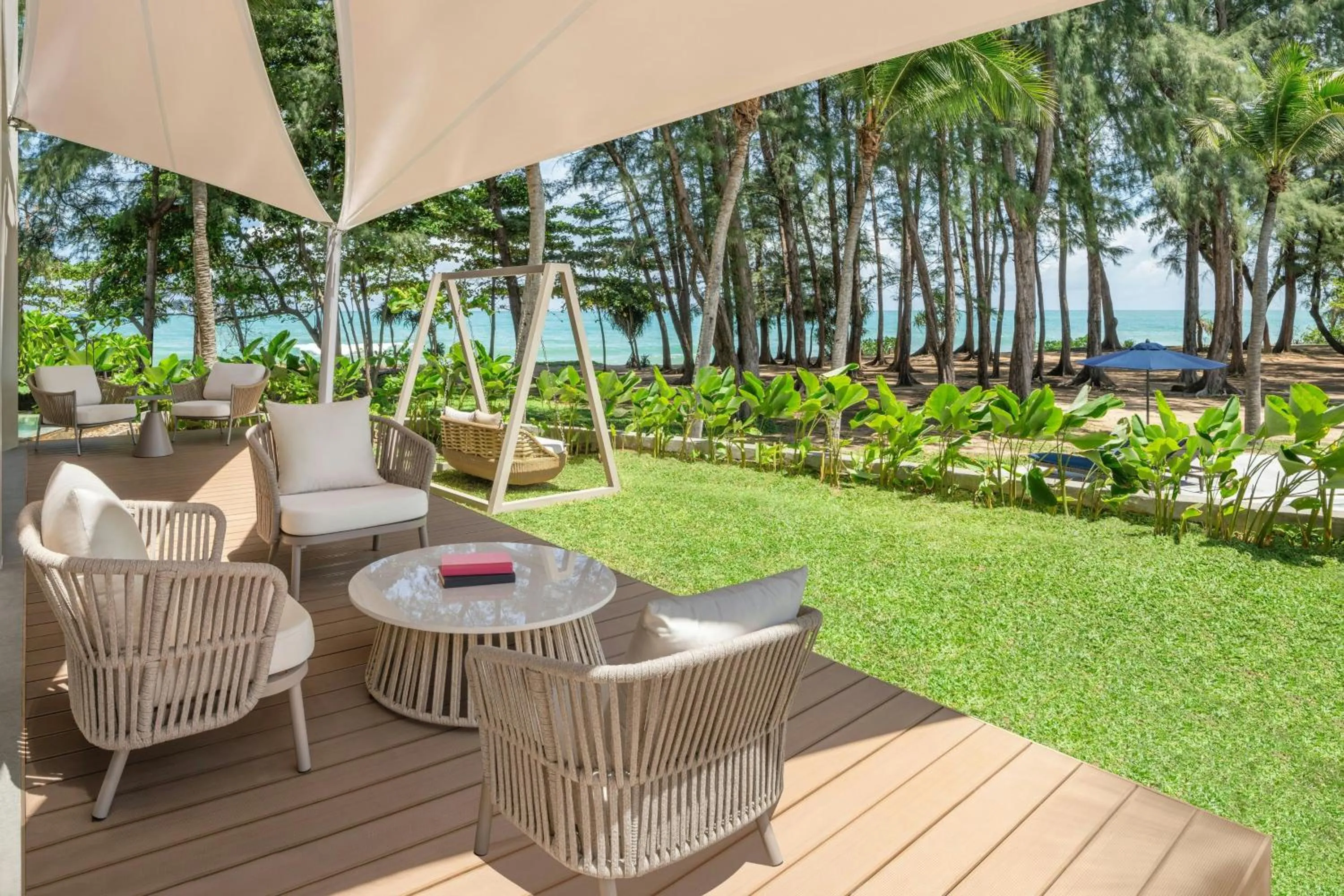 Day in Le Meridien Phuket Mai Khao Beach Resort