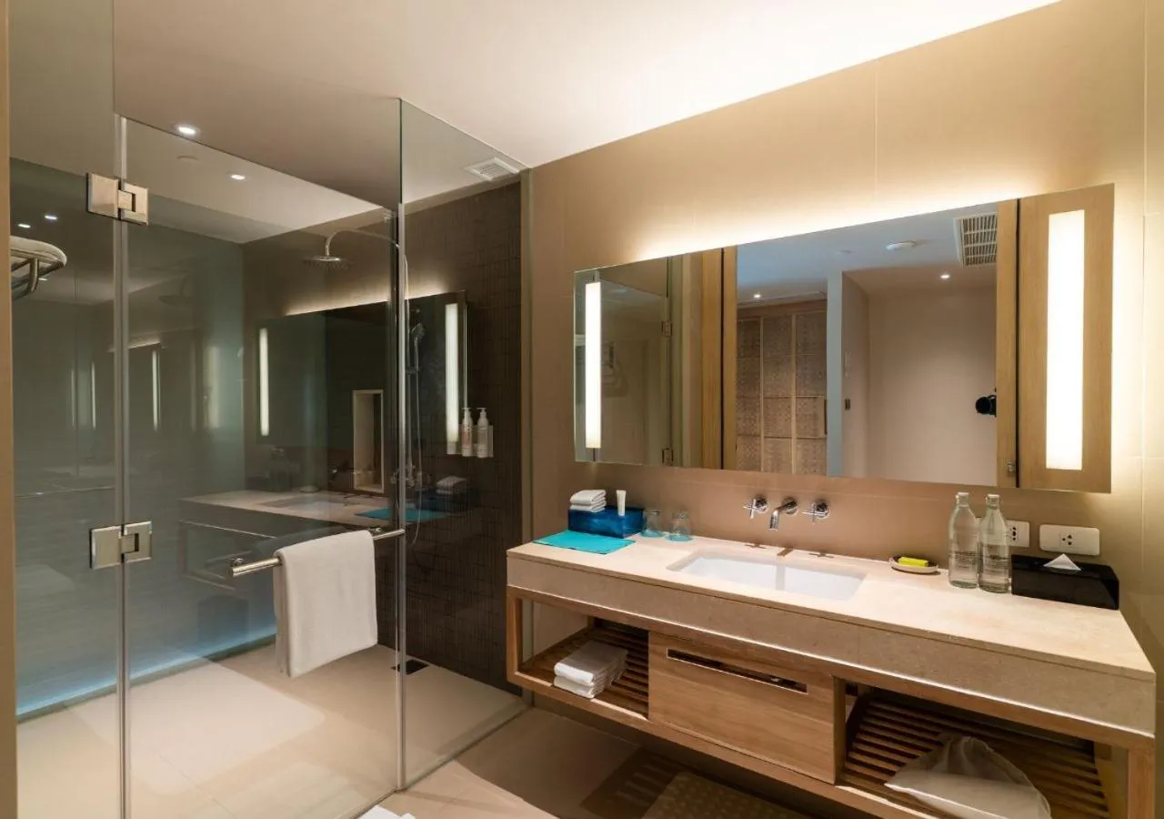 Shower in Le Meridien Phuket Mai Khao Beach Resort