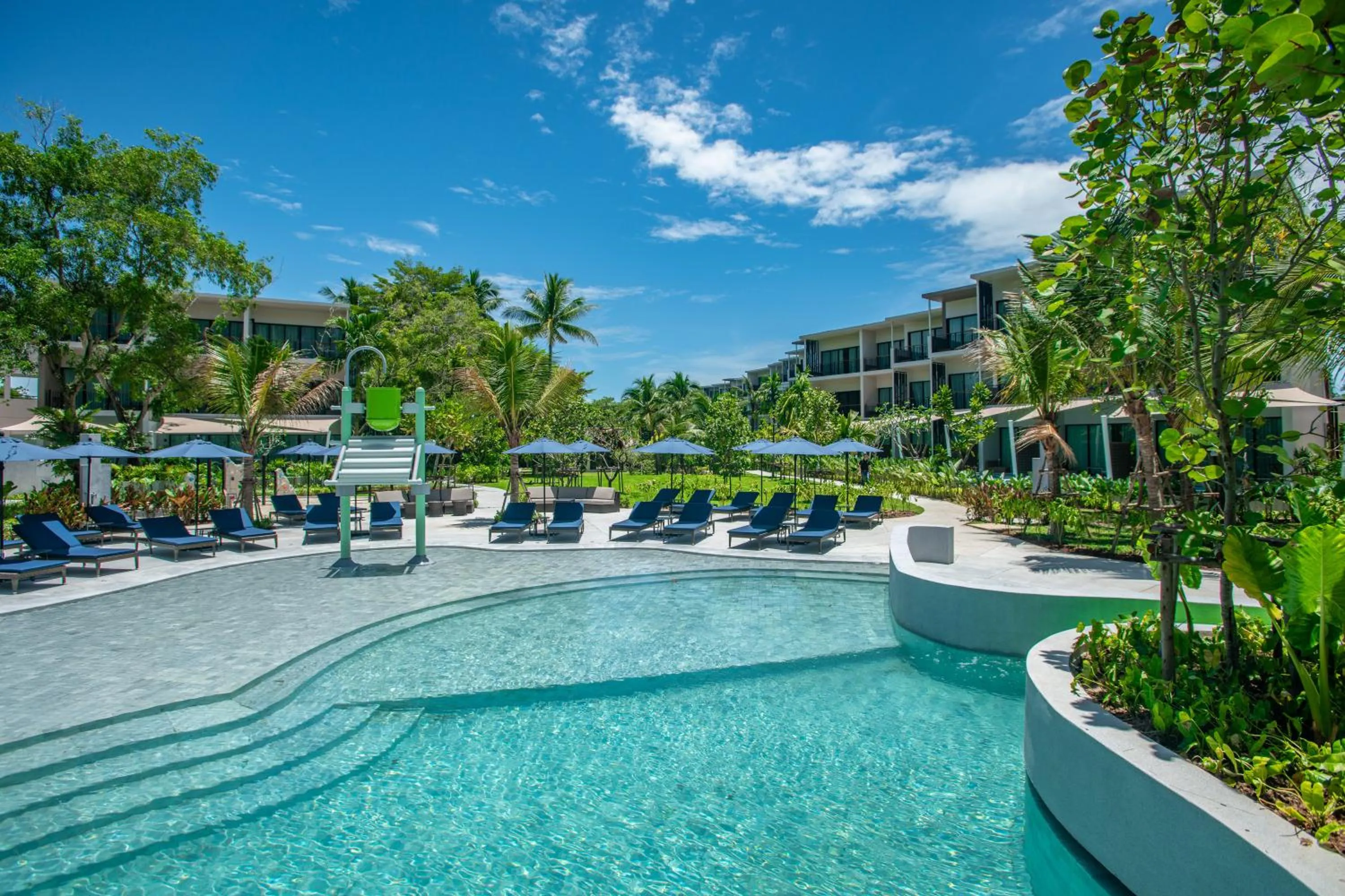 Property building in Le Meridien Phuket Mai Khao Beach Resort