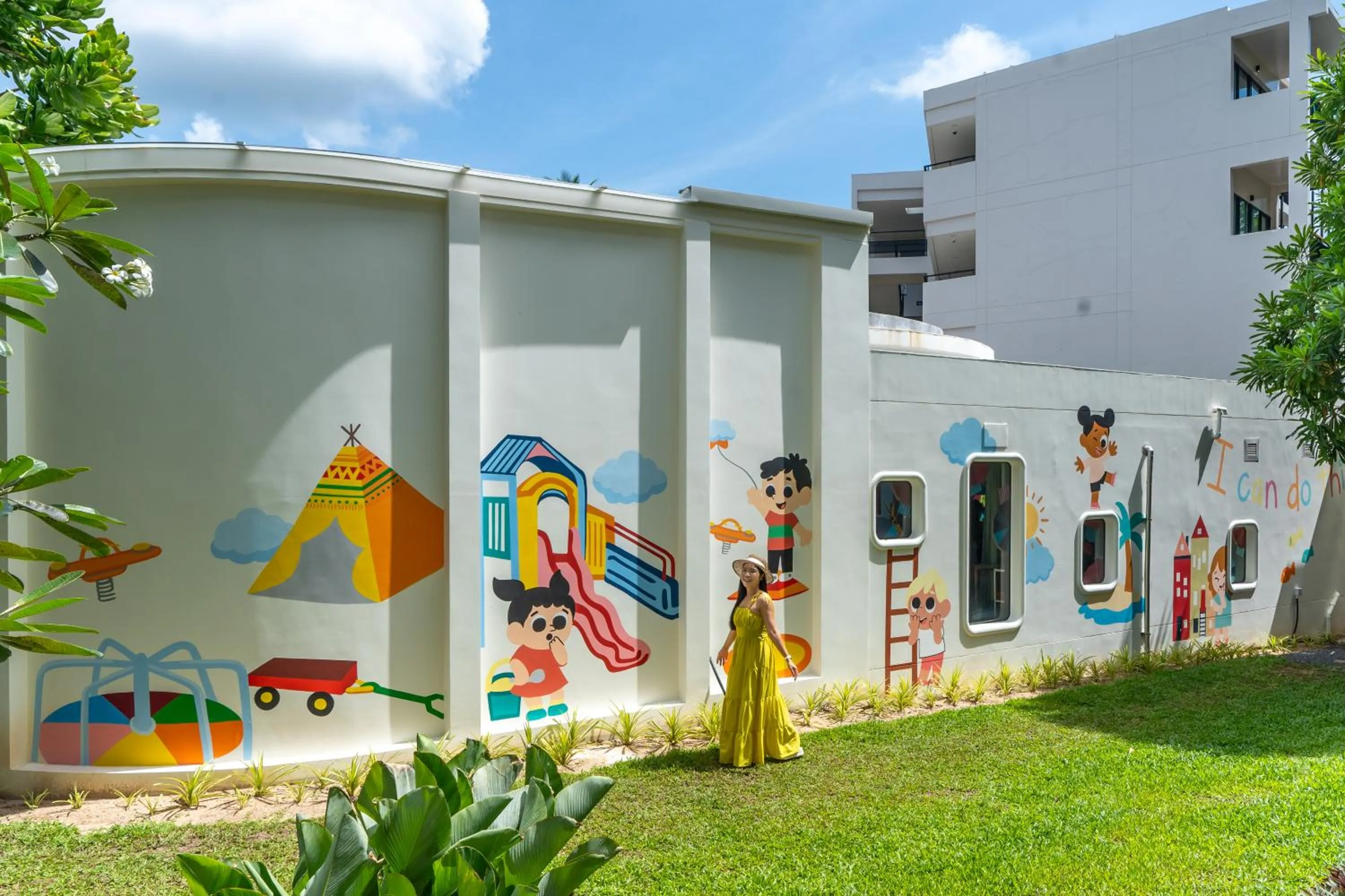 Day in Le Meridien Phuket Mai Khao Beach Resort