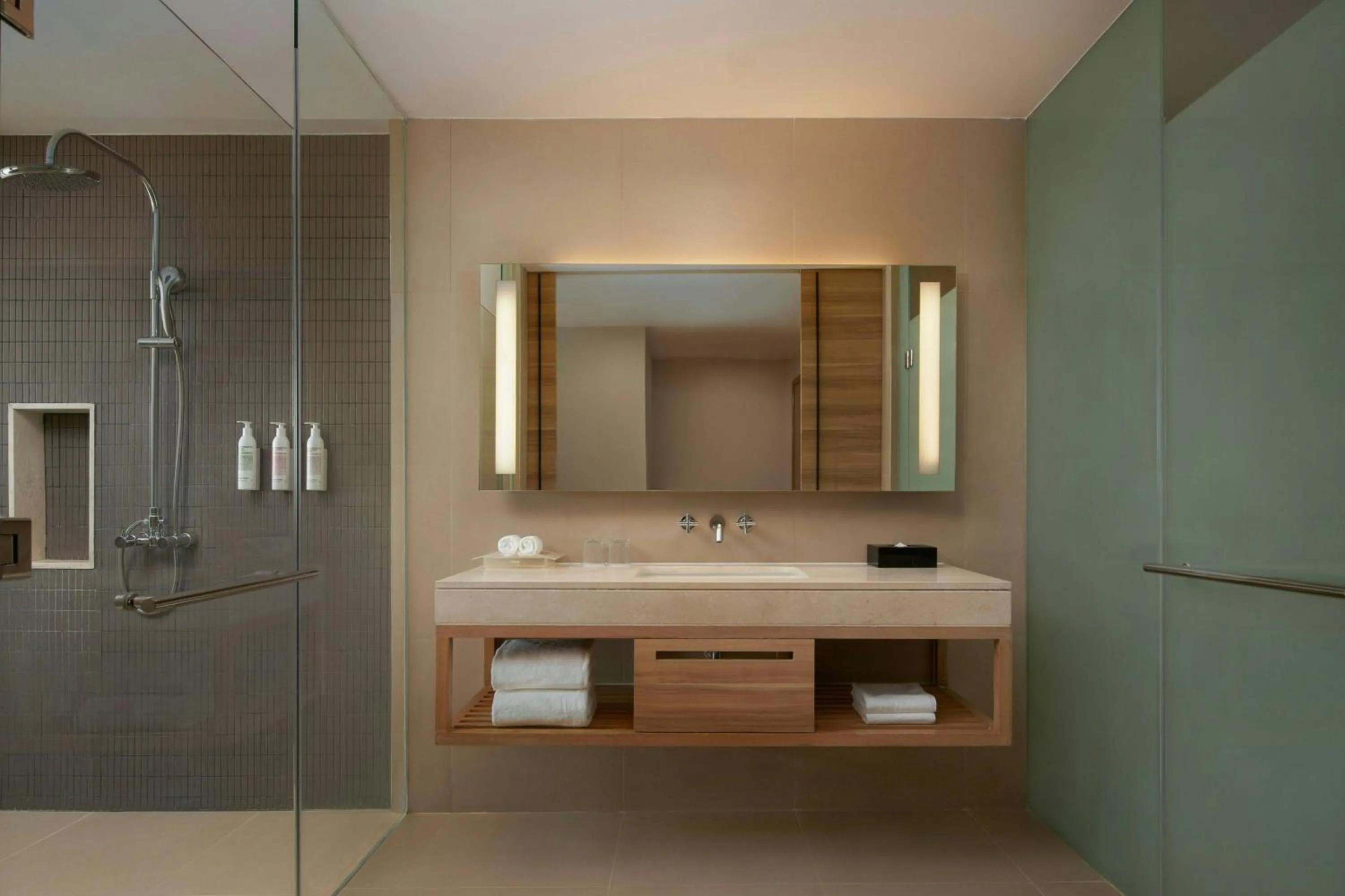 Shower in Le Meridien Phuket Mai Khao Beach Resort