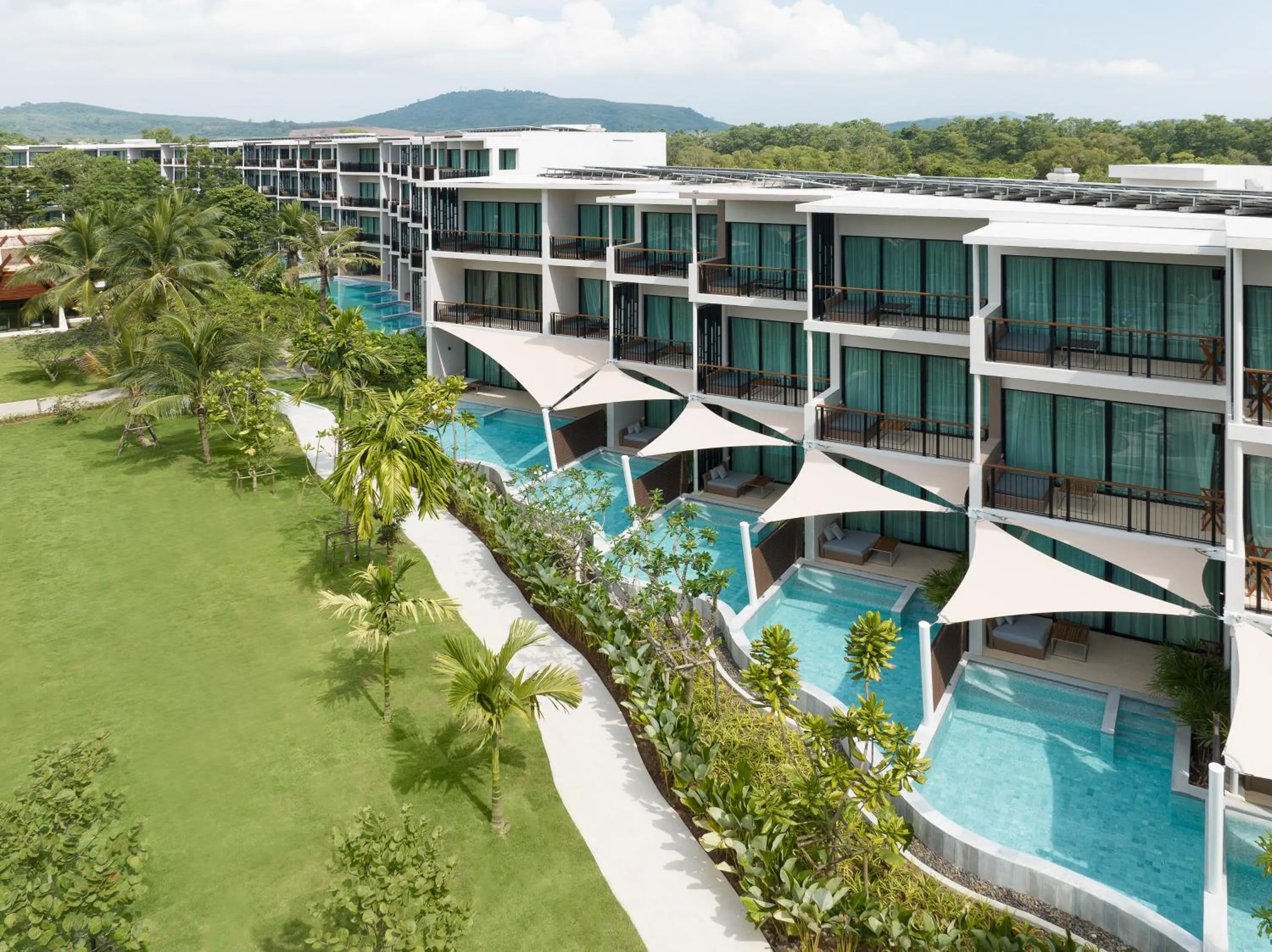 Property building in Le Meridien Phuket Mai Khao Beach Resort