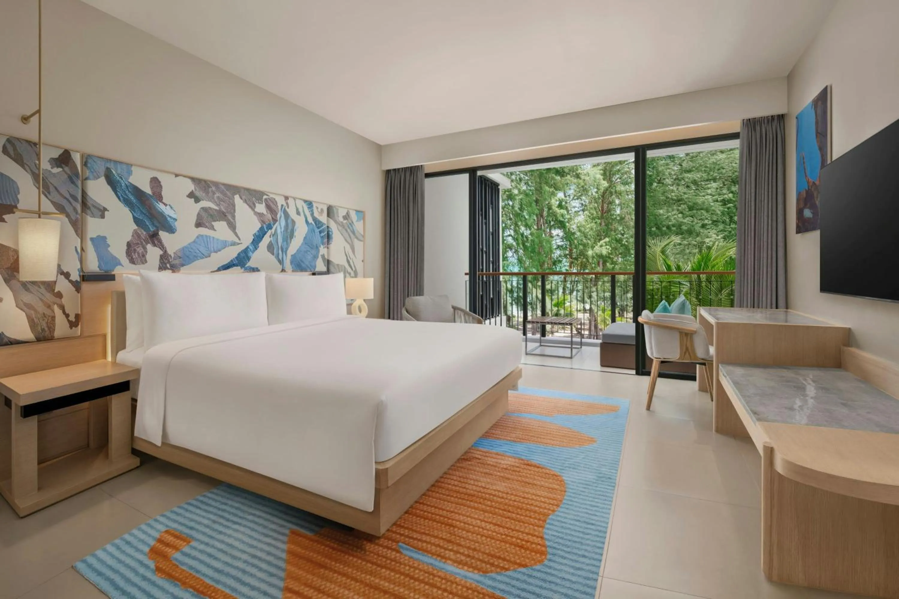 Photo of the whole room, Bed in Le Meridien Phuket Mai Khao Beach Resort