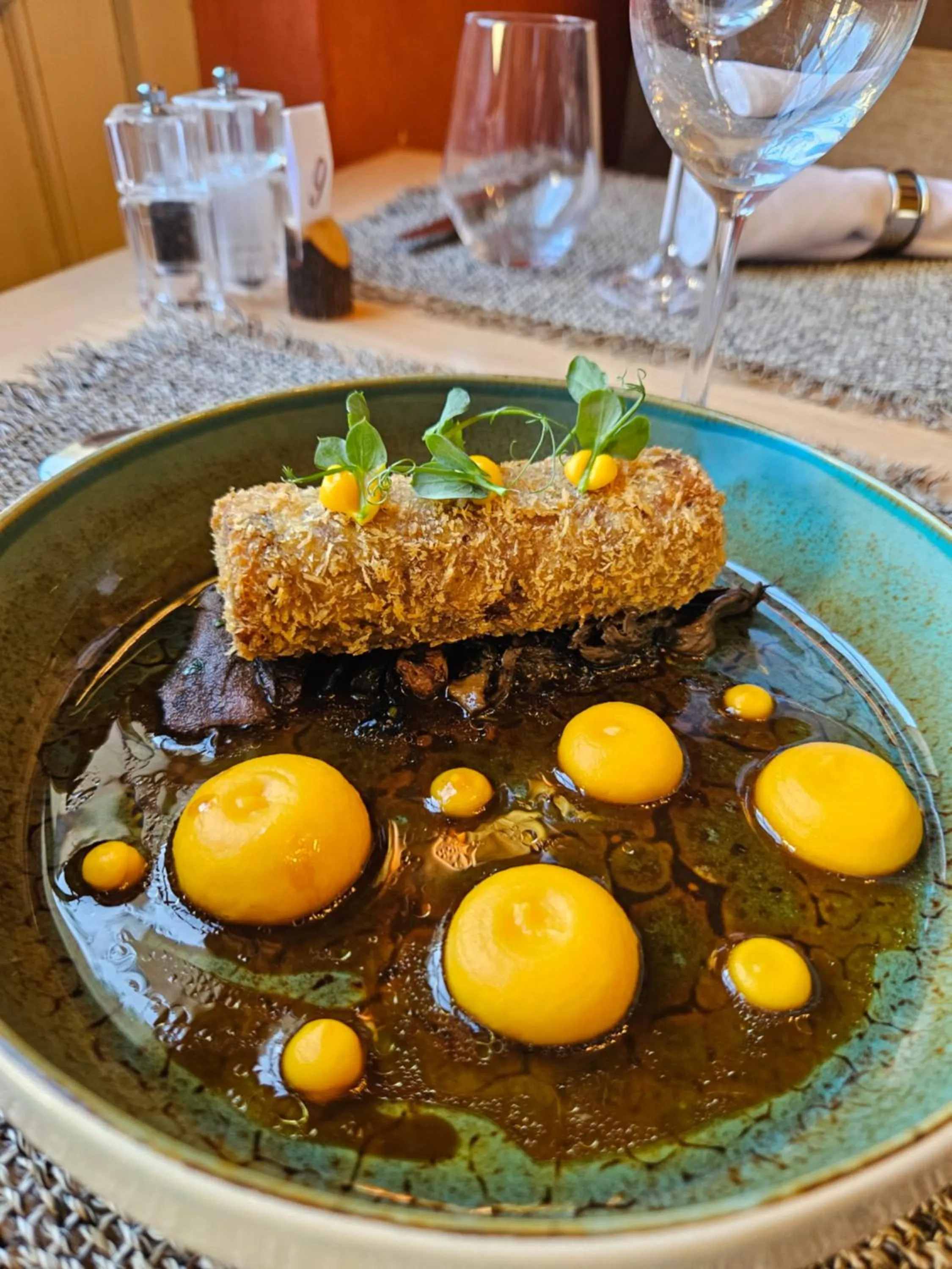 Restaurant/places to eat in Logis Hôtel Restaurant Relais de la Mothe