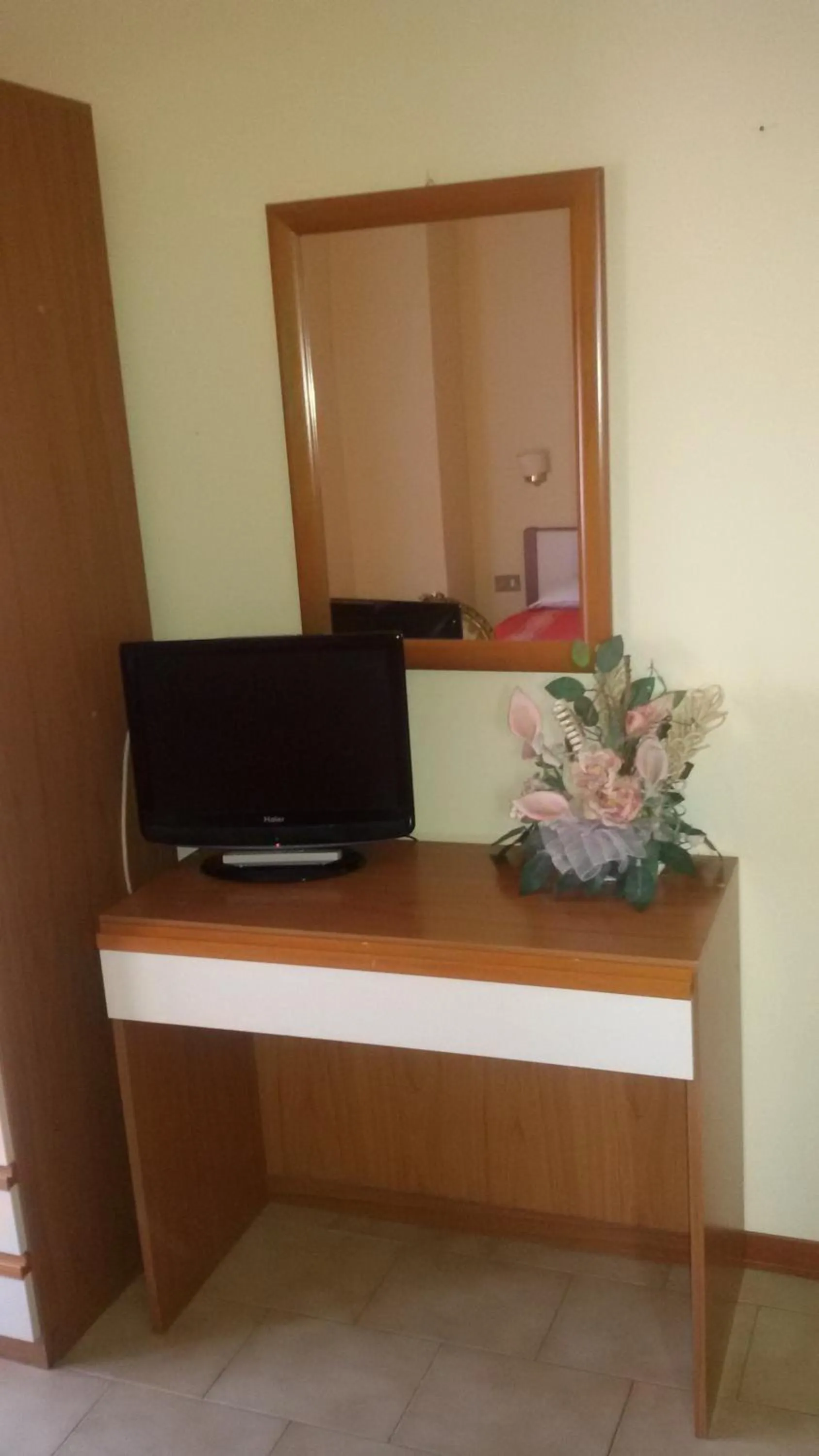 Decorative detail in Hotel Le Vigne