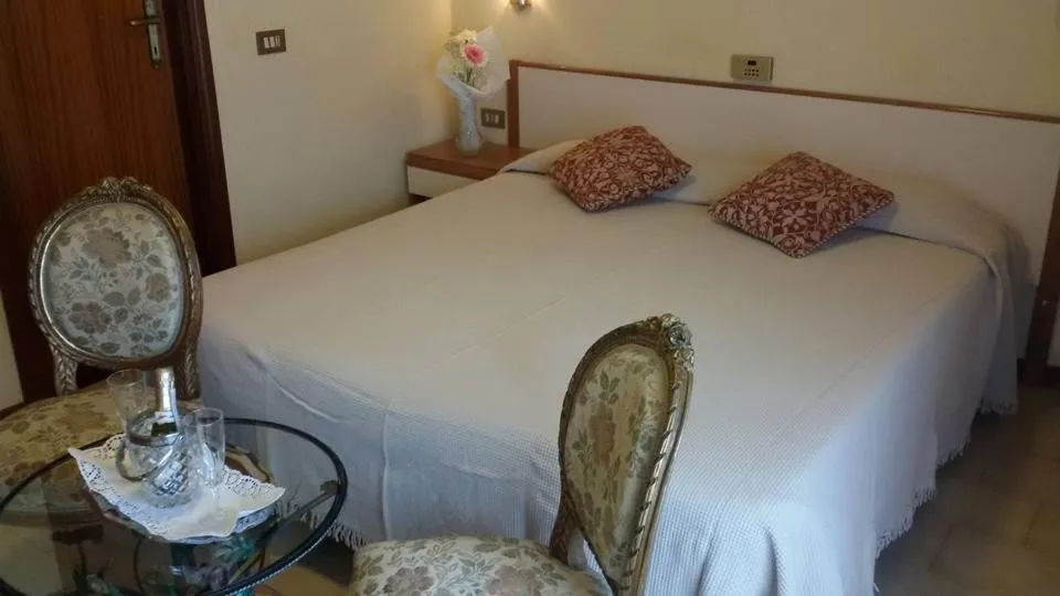 Bed in Hotel Le Vigne