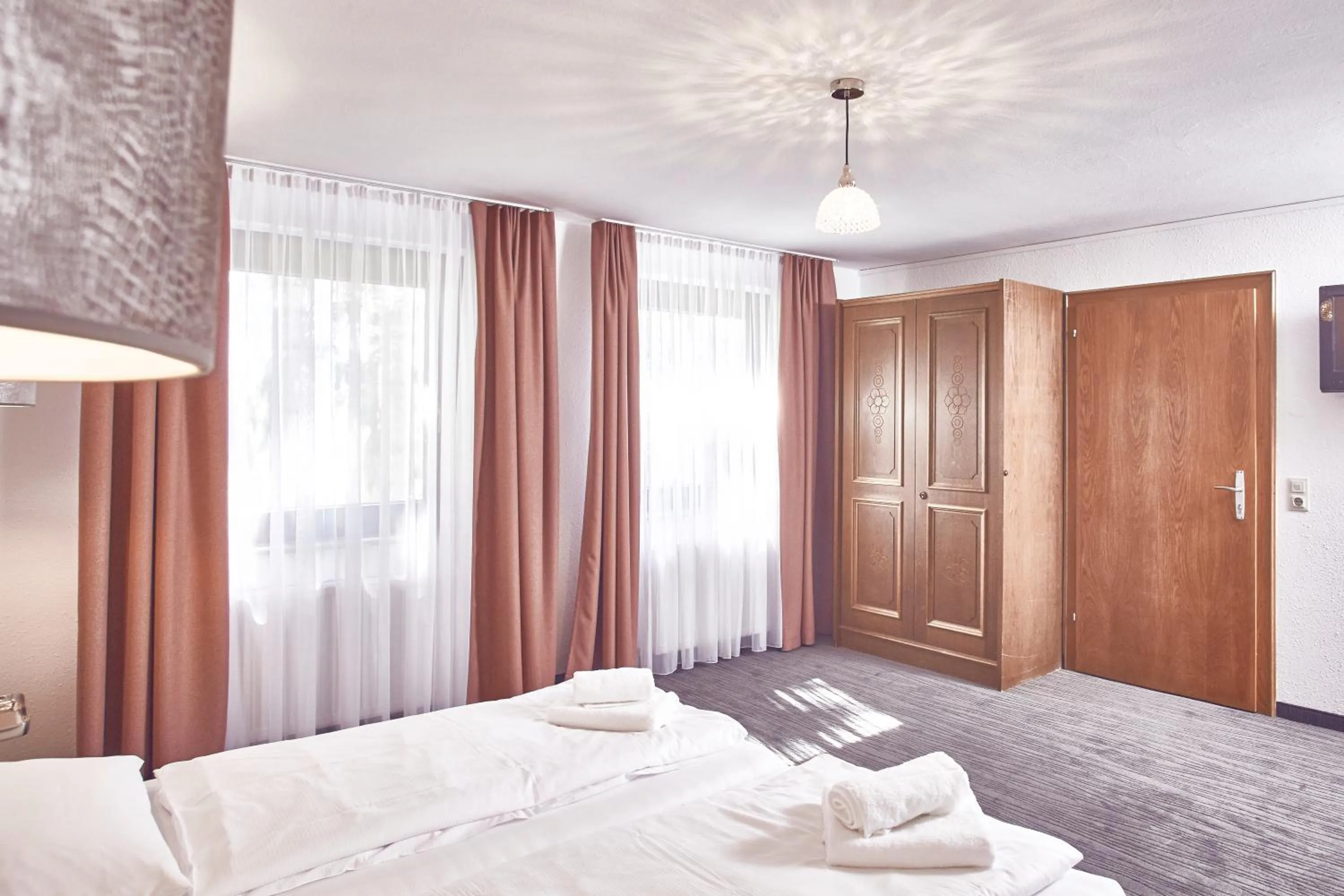 Photo of the whole room, Bed in Boutique-Gasthof Ueberfuhr