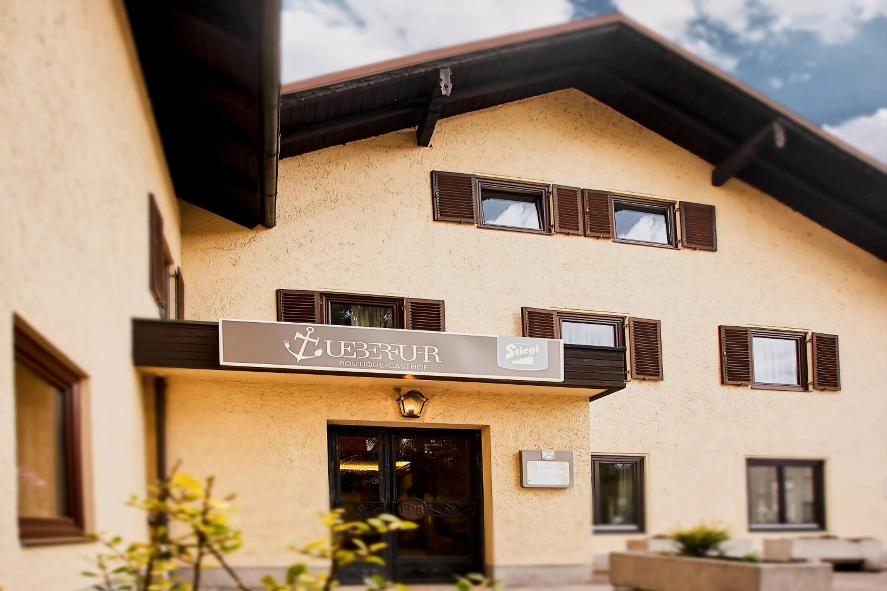 Facade/entrance in Boutique-Gasthof Ueberfuhr