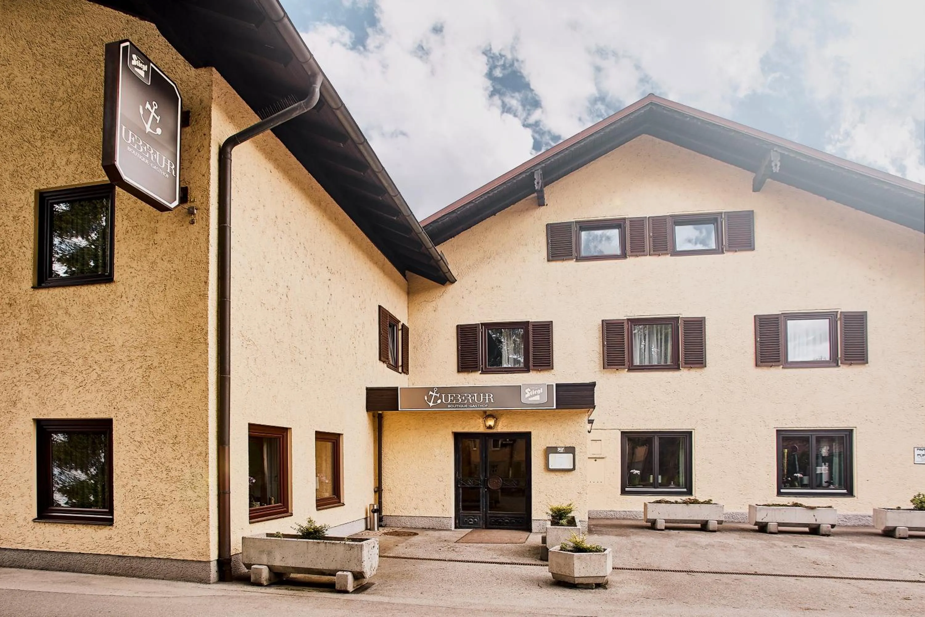 Facade/entrance in Boutique-Gasthof Ueberfuhr