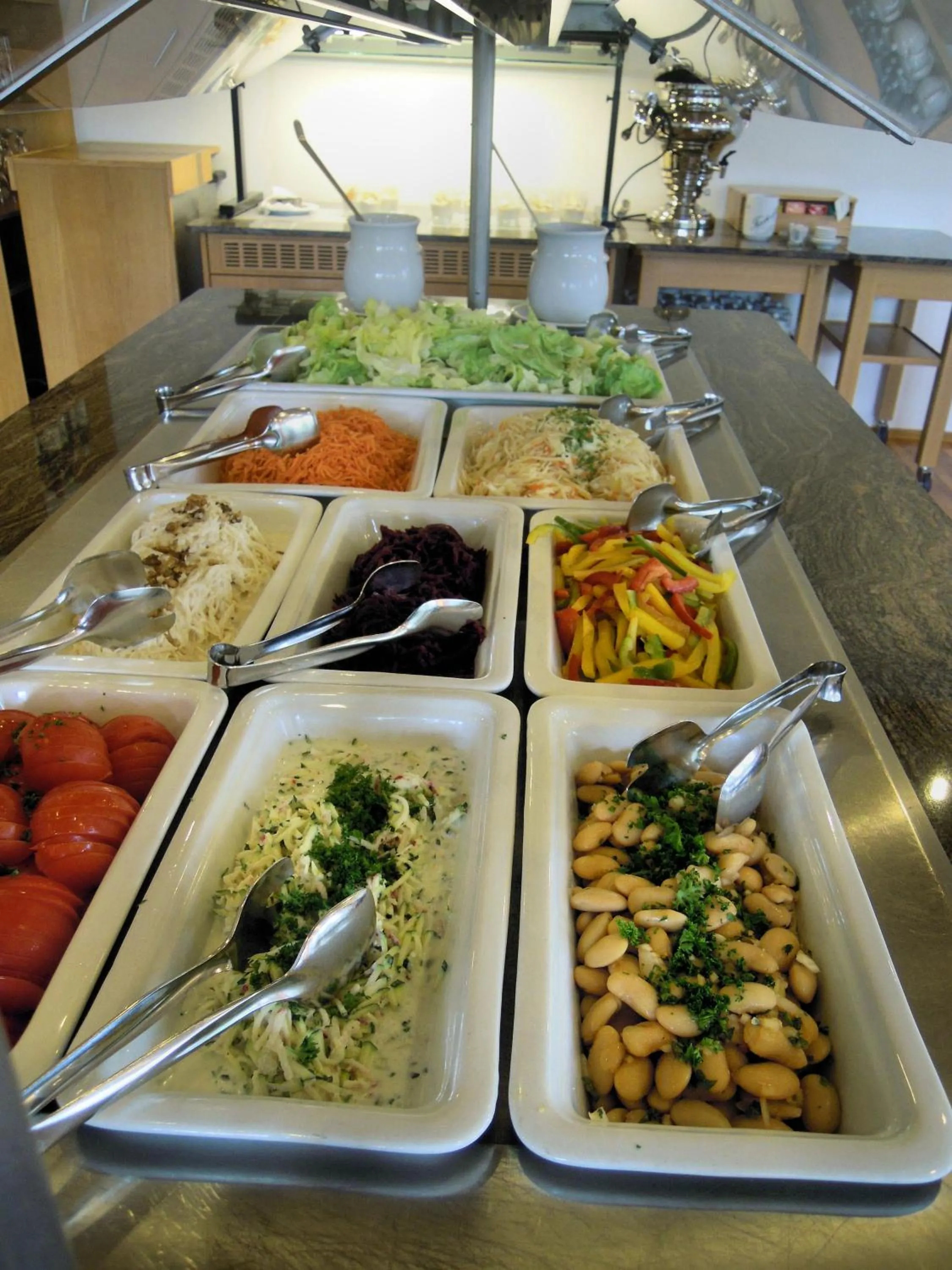 Food in Tagungshaus Regina Pacis