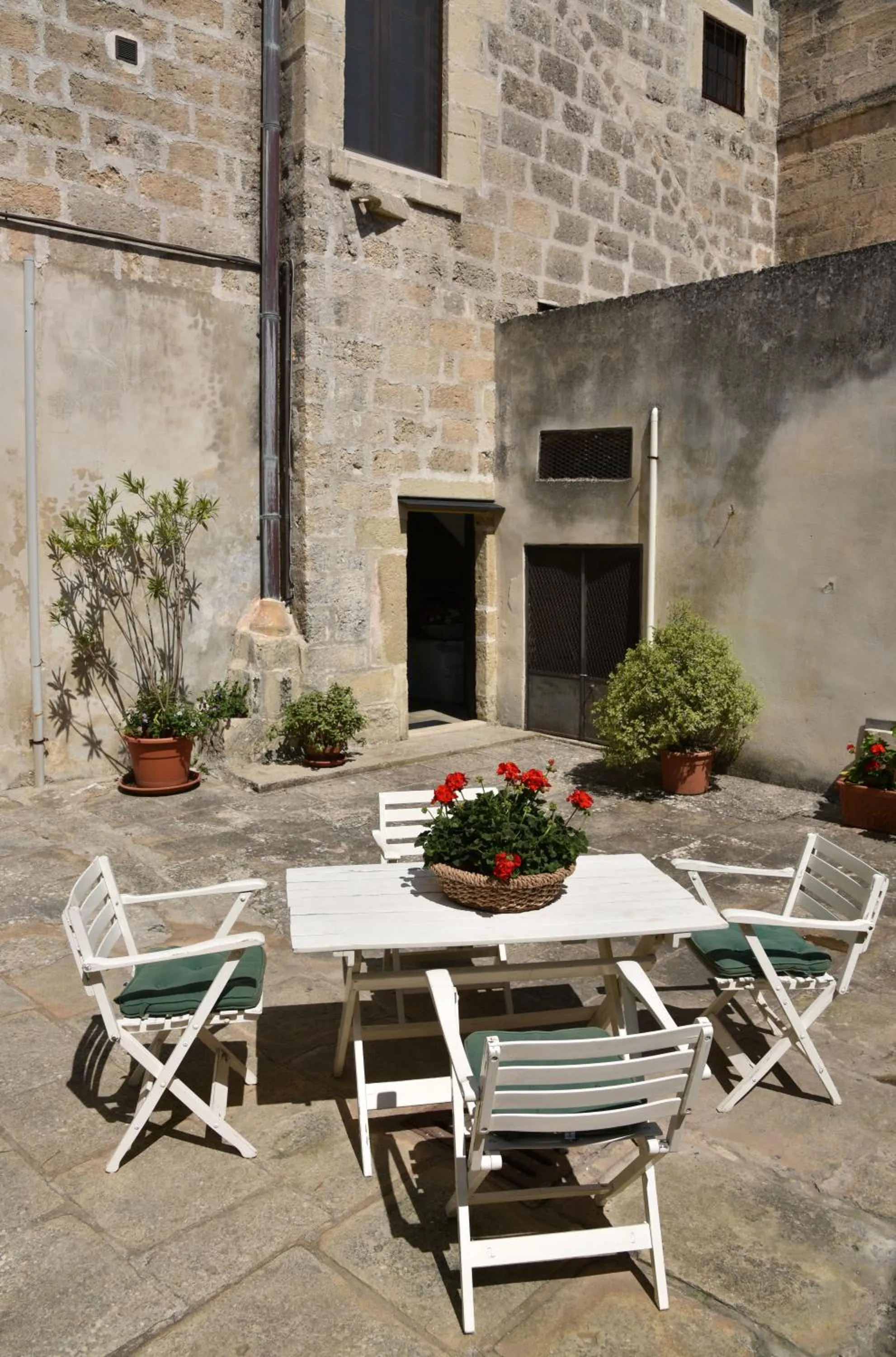 Inner courtyard view in B&B Antica Corte