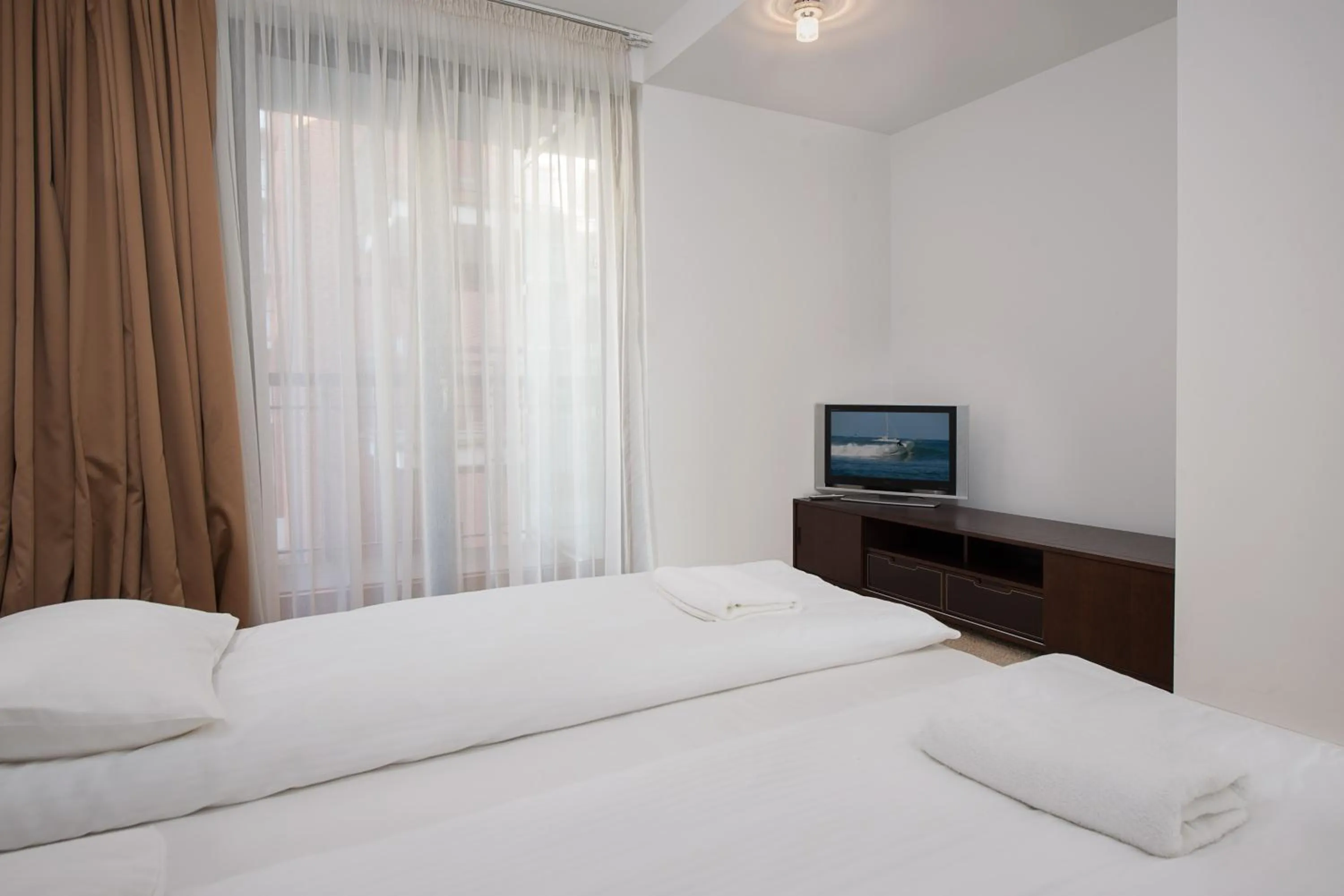 Bedroom, Bed in Apartamenty Apartinfo Szafarnia