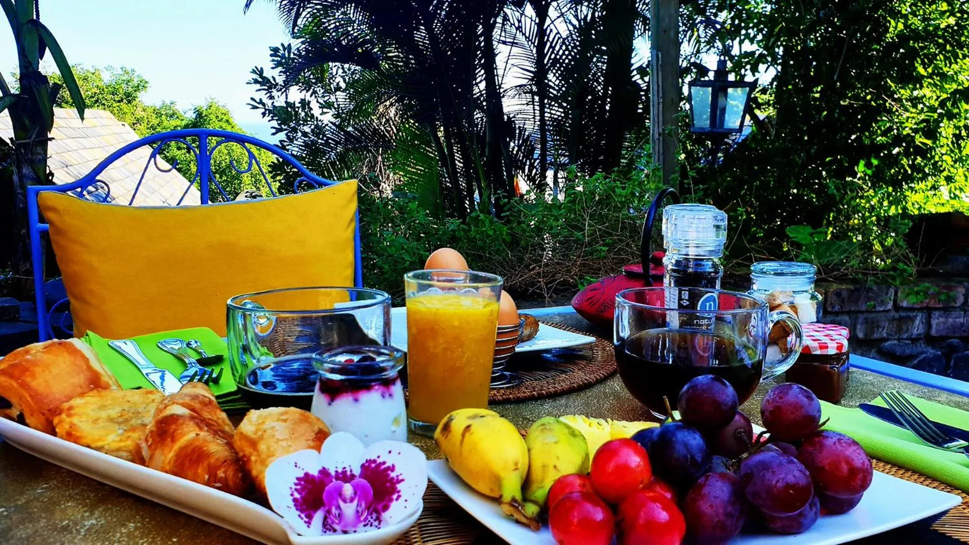 Breakfast in Lodge Roche Tamarin