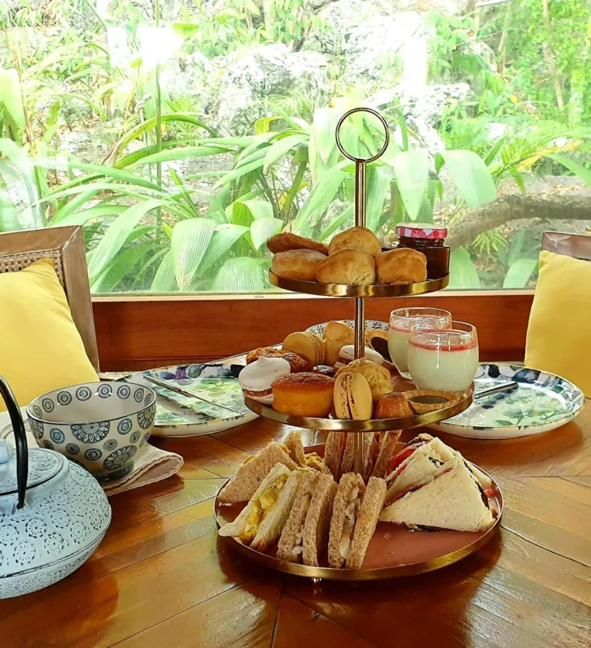 Food and drinks in Lodge Roche Tamarin