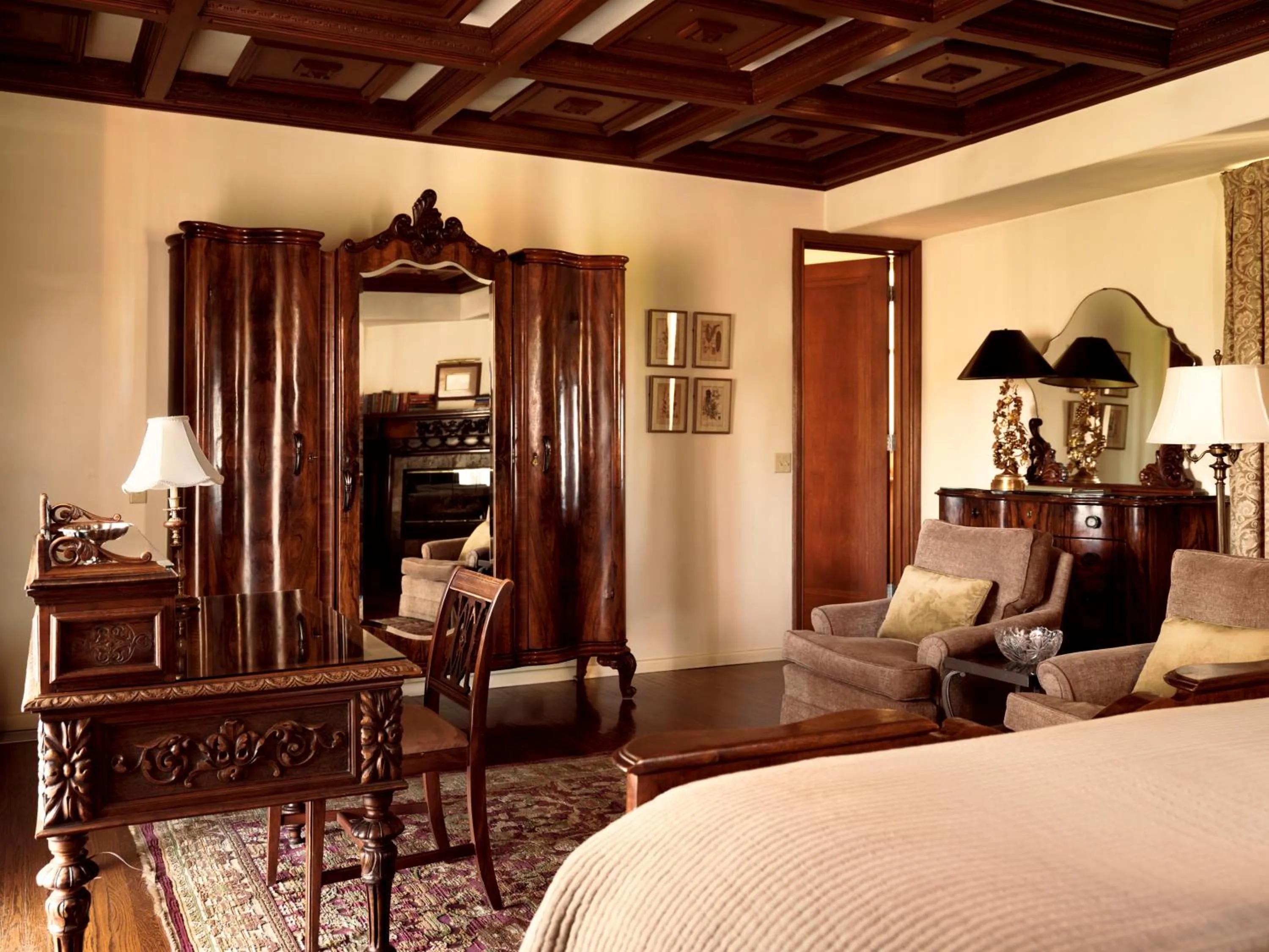 Seating area in The Willows Palm Springs