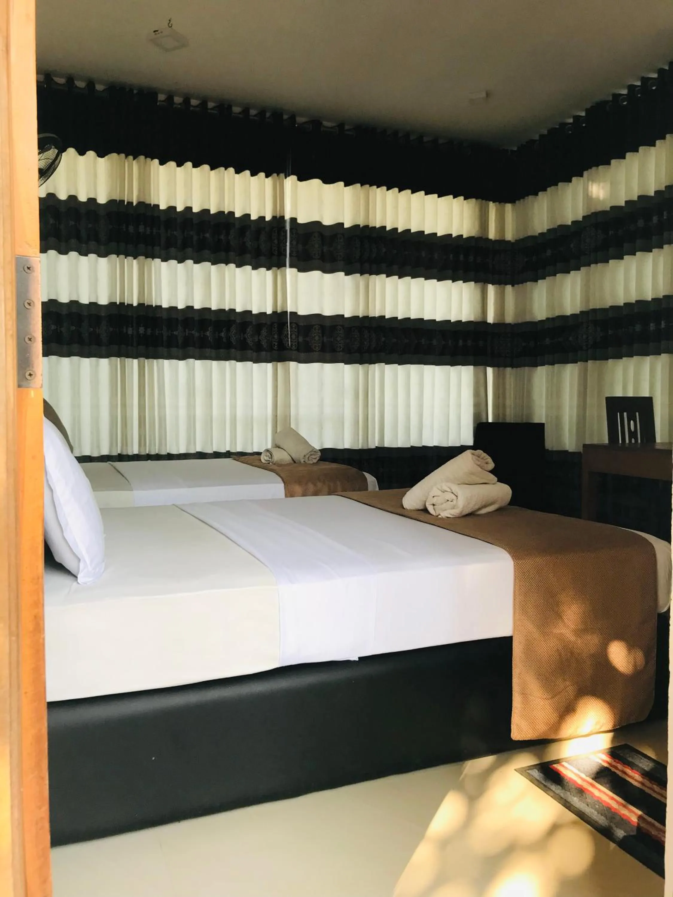 Bedroom, Bed in Rivonway Hotel Polonnaruwa