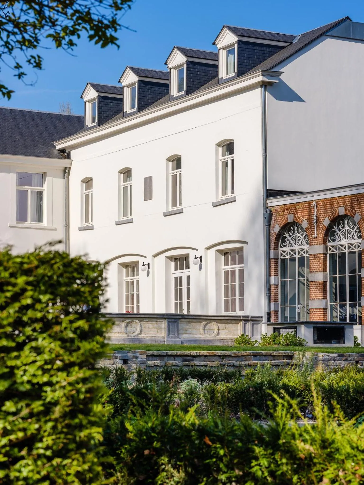 Property building in Hotel Kronacker