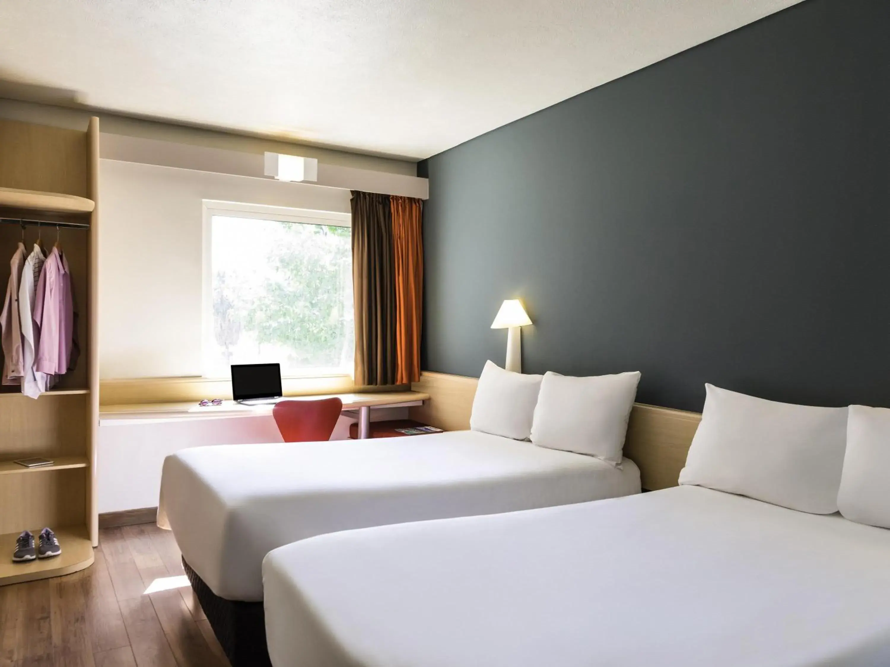 Standard Double Room with Two Double Beds in Ibis Mexico Perinorte Standard Double Room with Two Double Beds in Ibis Mexico Perinorte
