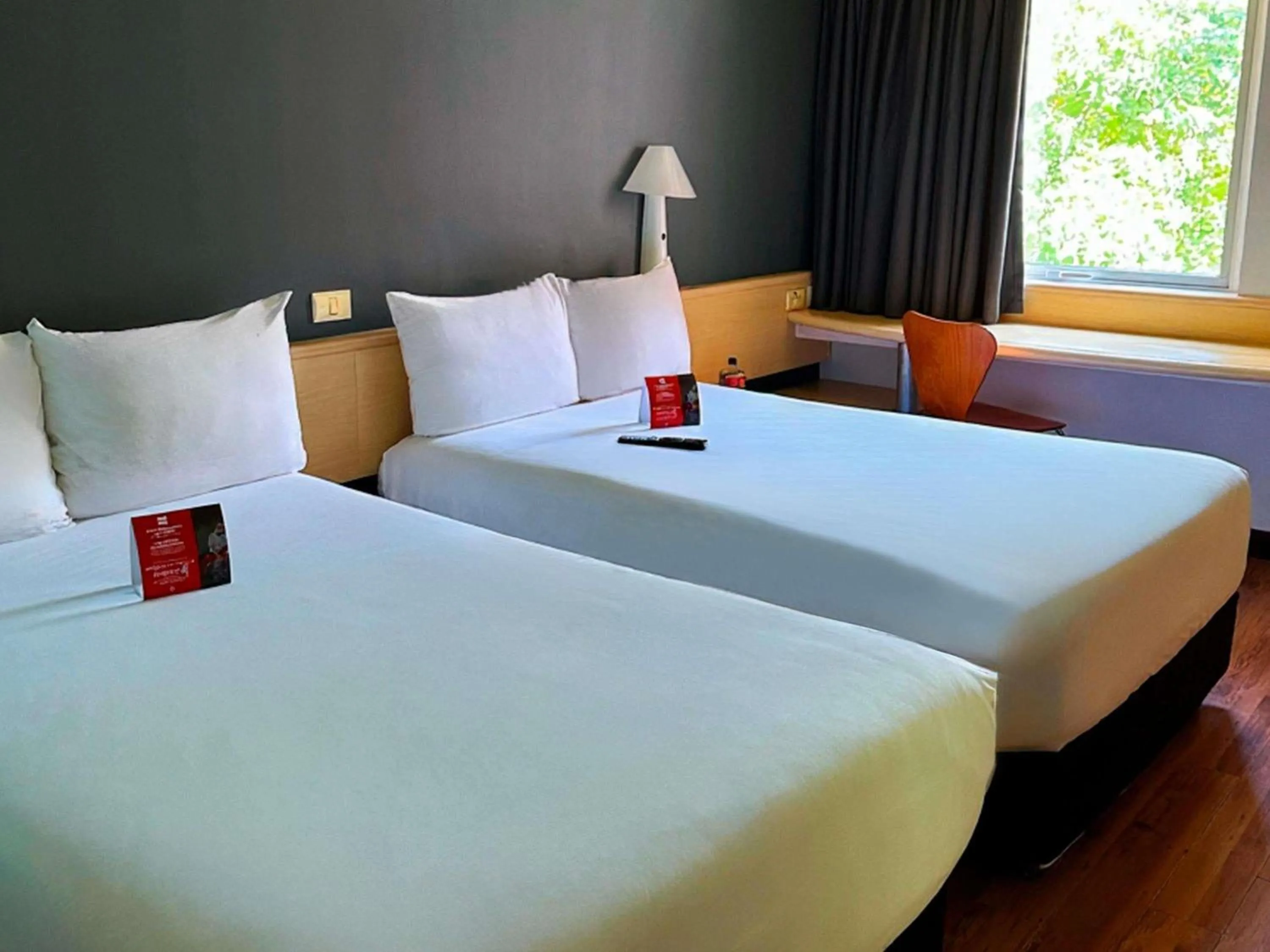 Bedroom, Bed in Ibis Mexico Perinorte