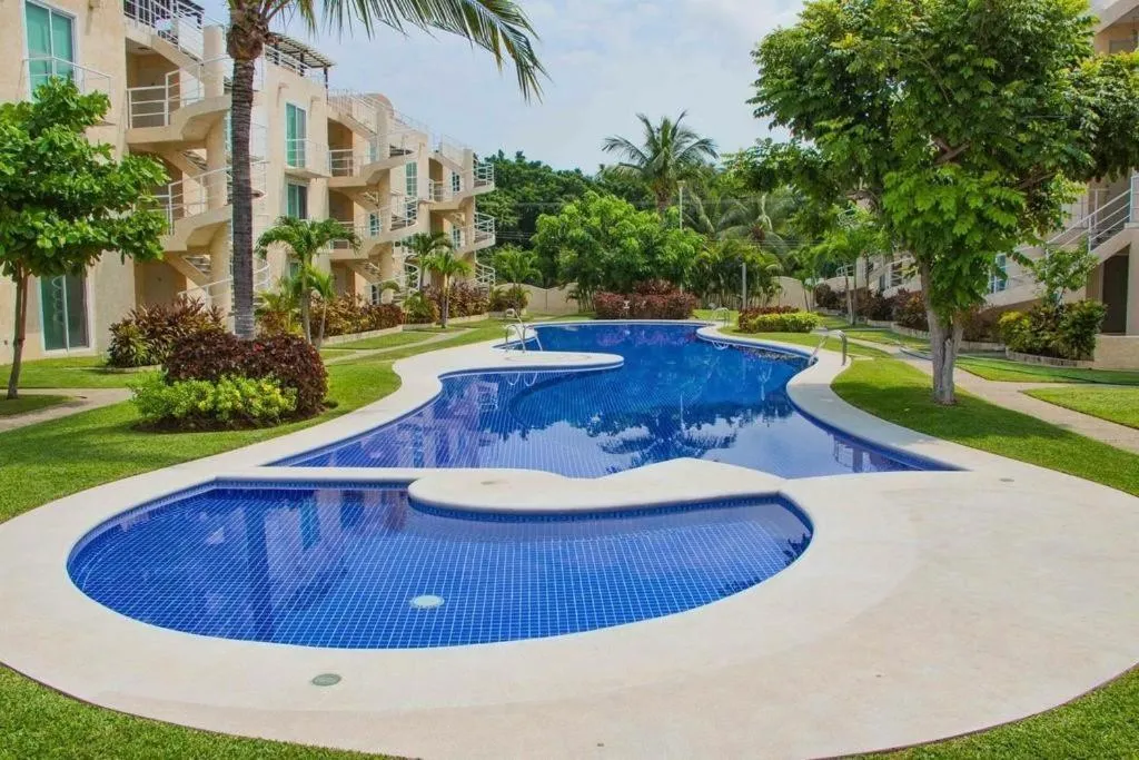 Property building in Marina Diamante Acapulco