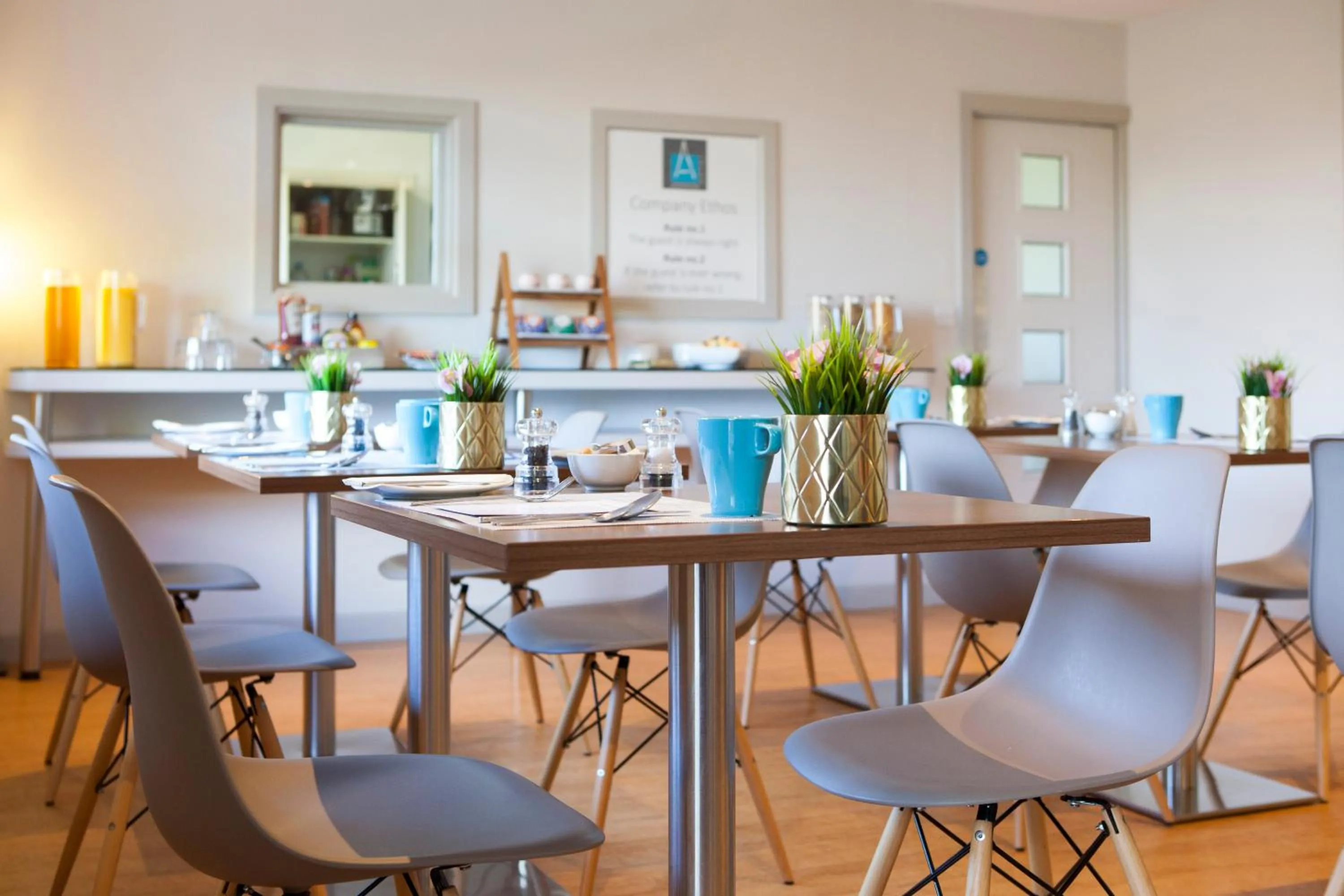 Restaurant/places to eat in Asperion Hotel