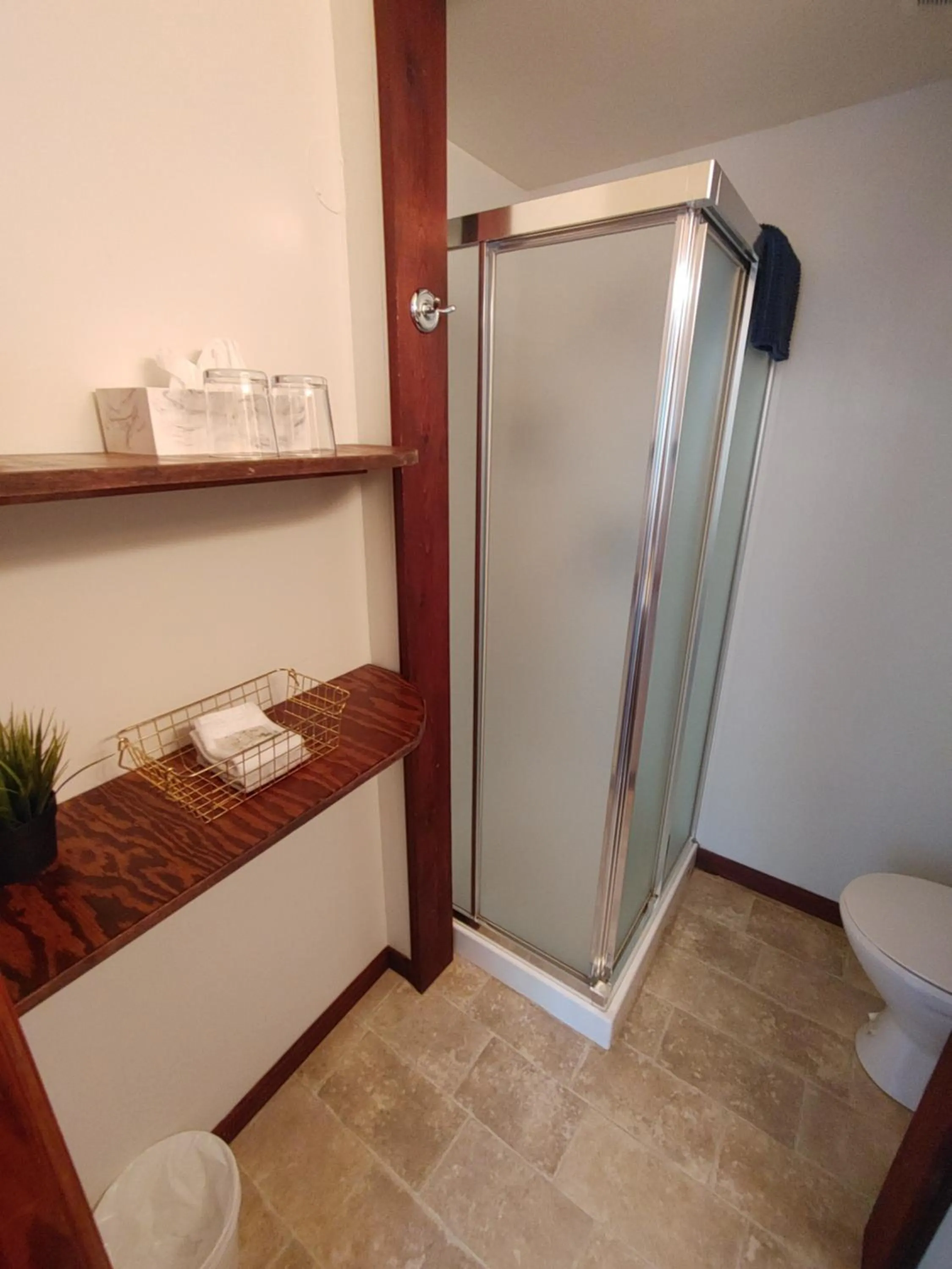 Bathroom in Stonewater Manor B&B