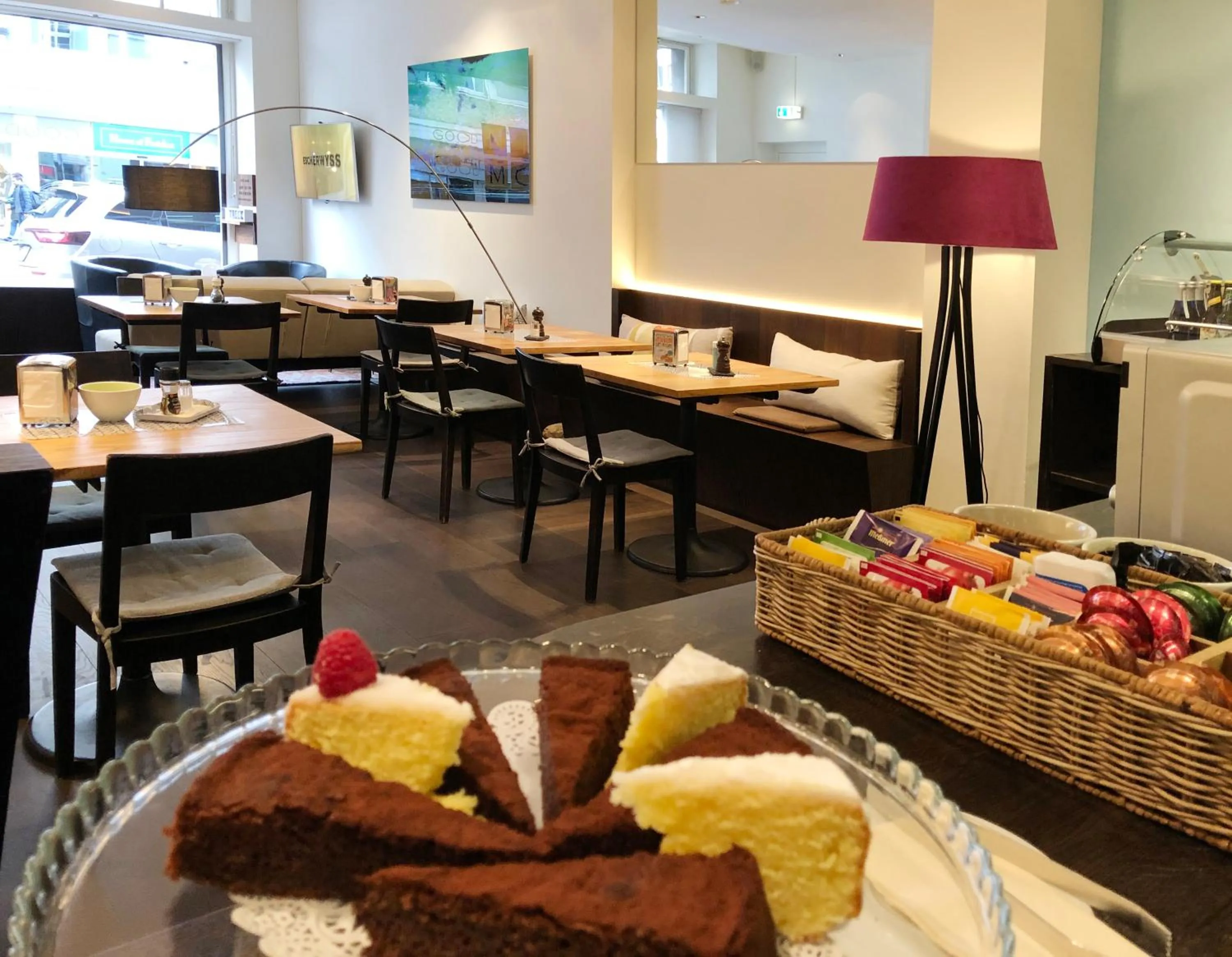 Restaurant/places to eat in Boutique Hotel NI-MO