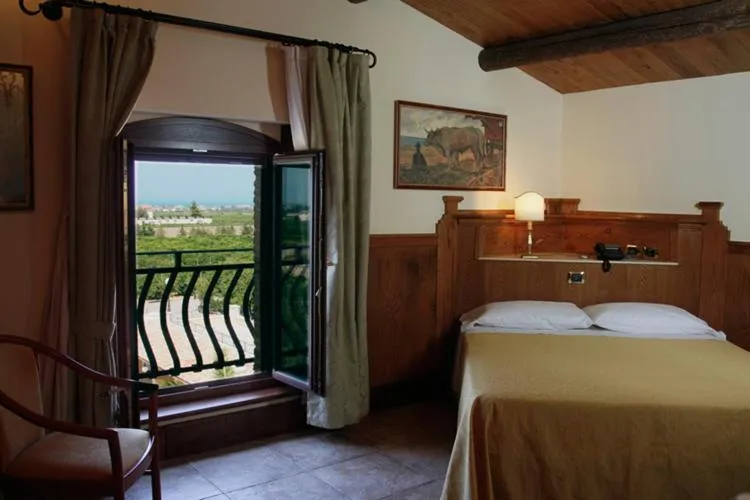 Bed in Relais Il Mulino