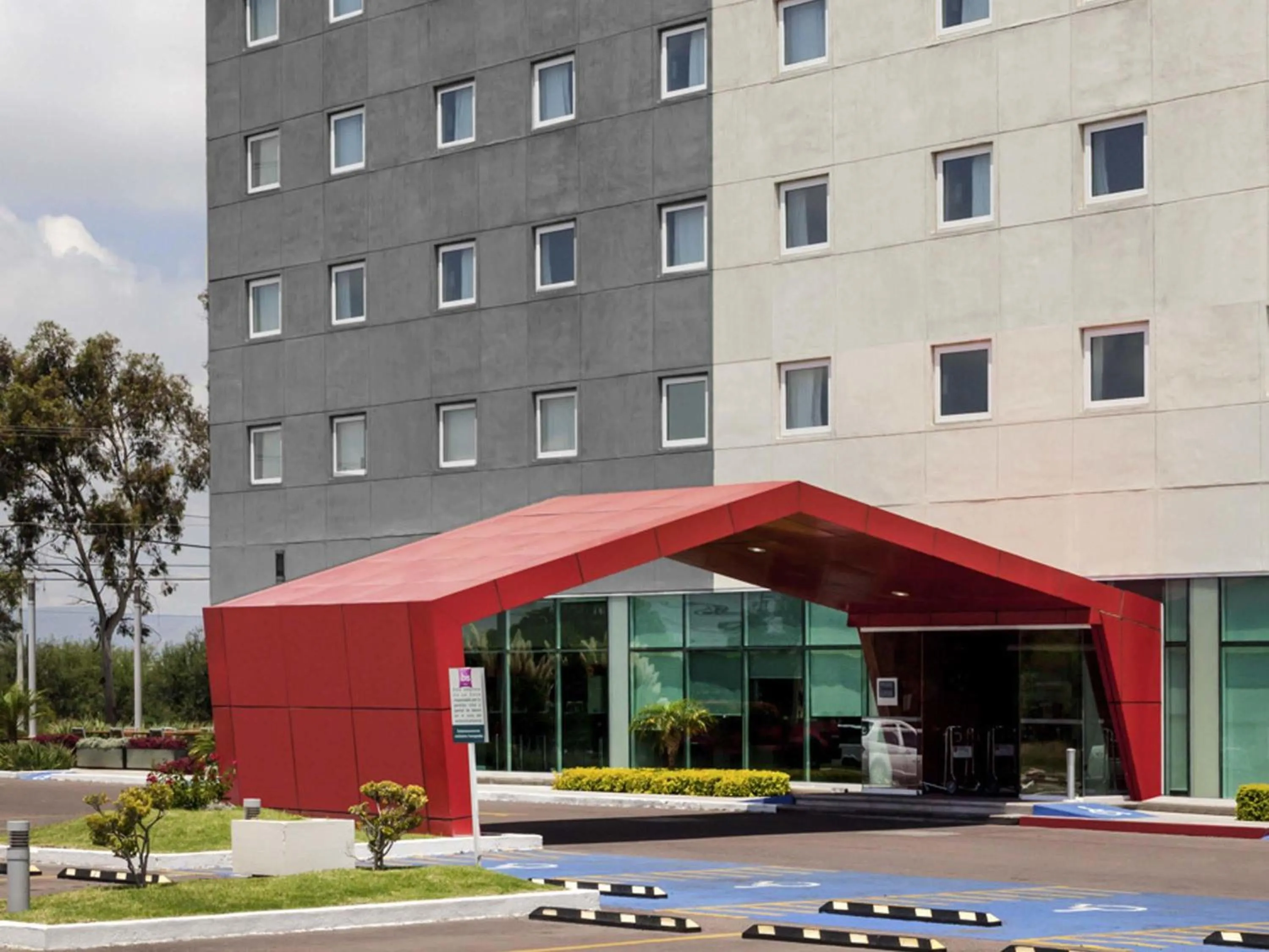 Property building in Ibis Aguascalientes Norte