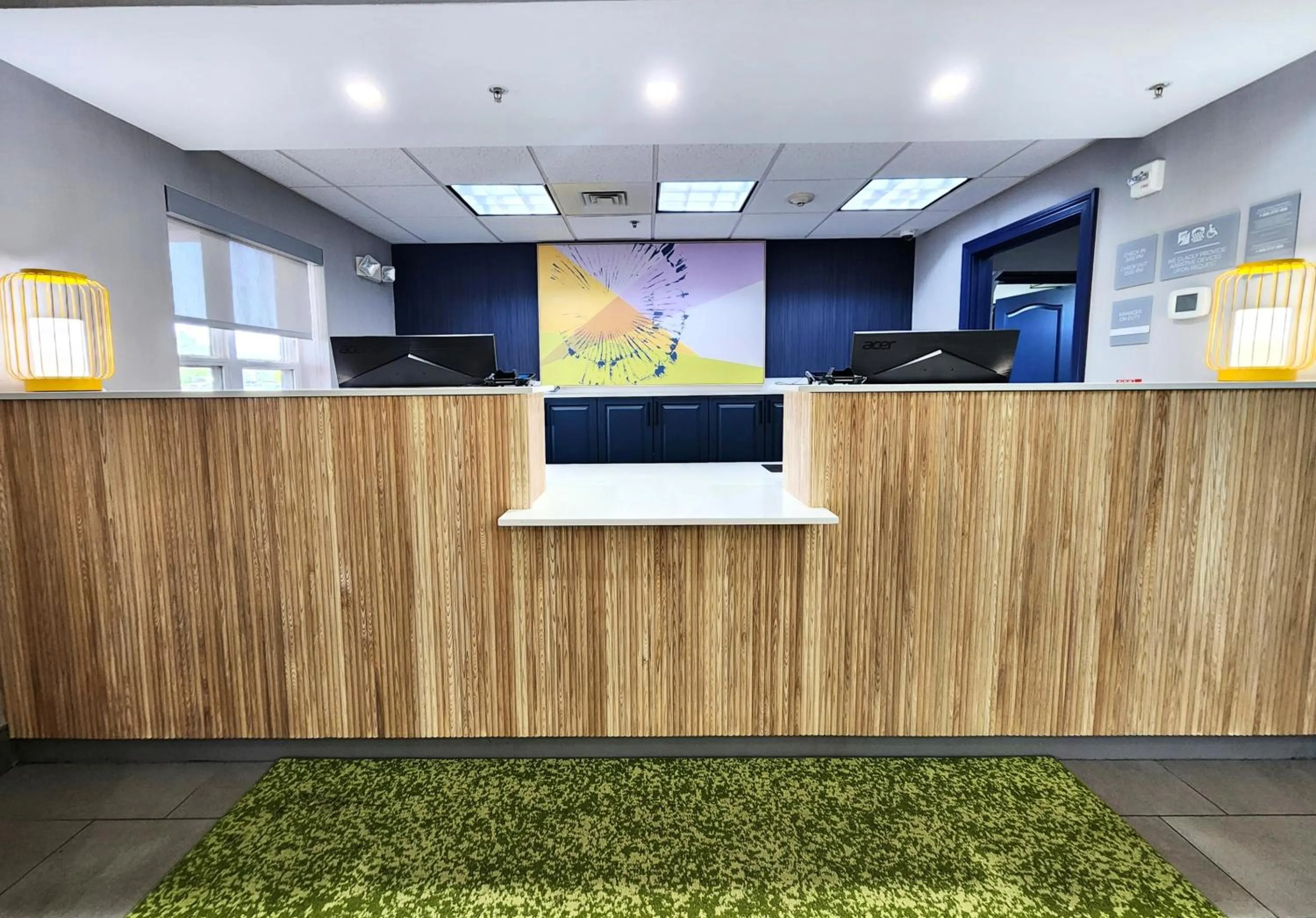 Lobby or reception in Spark by Hilton California Lexington Park