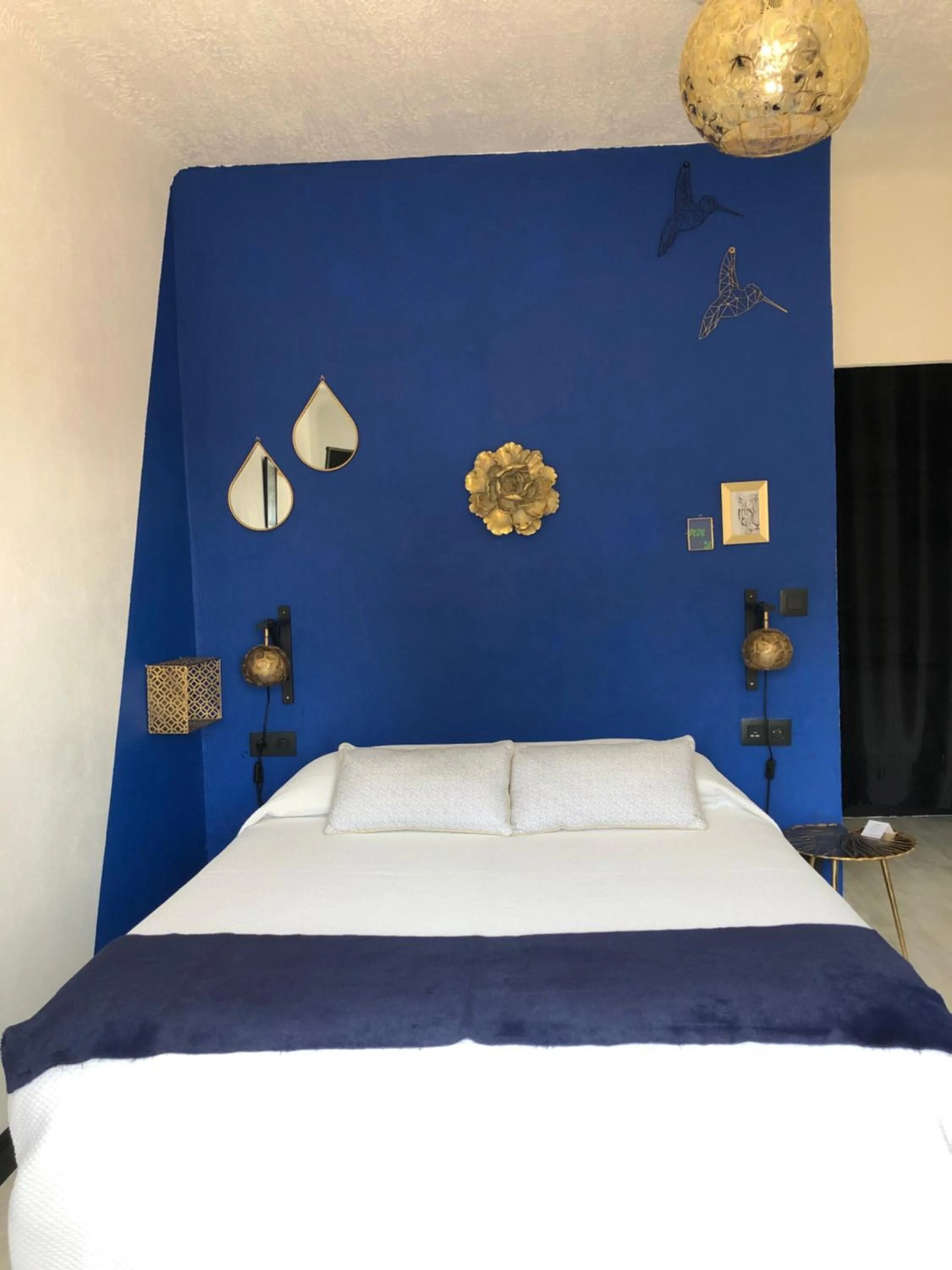 Bed in Hotel Le Flore