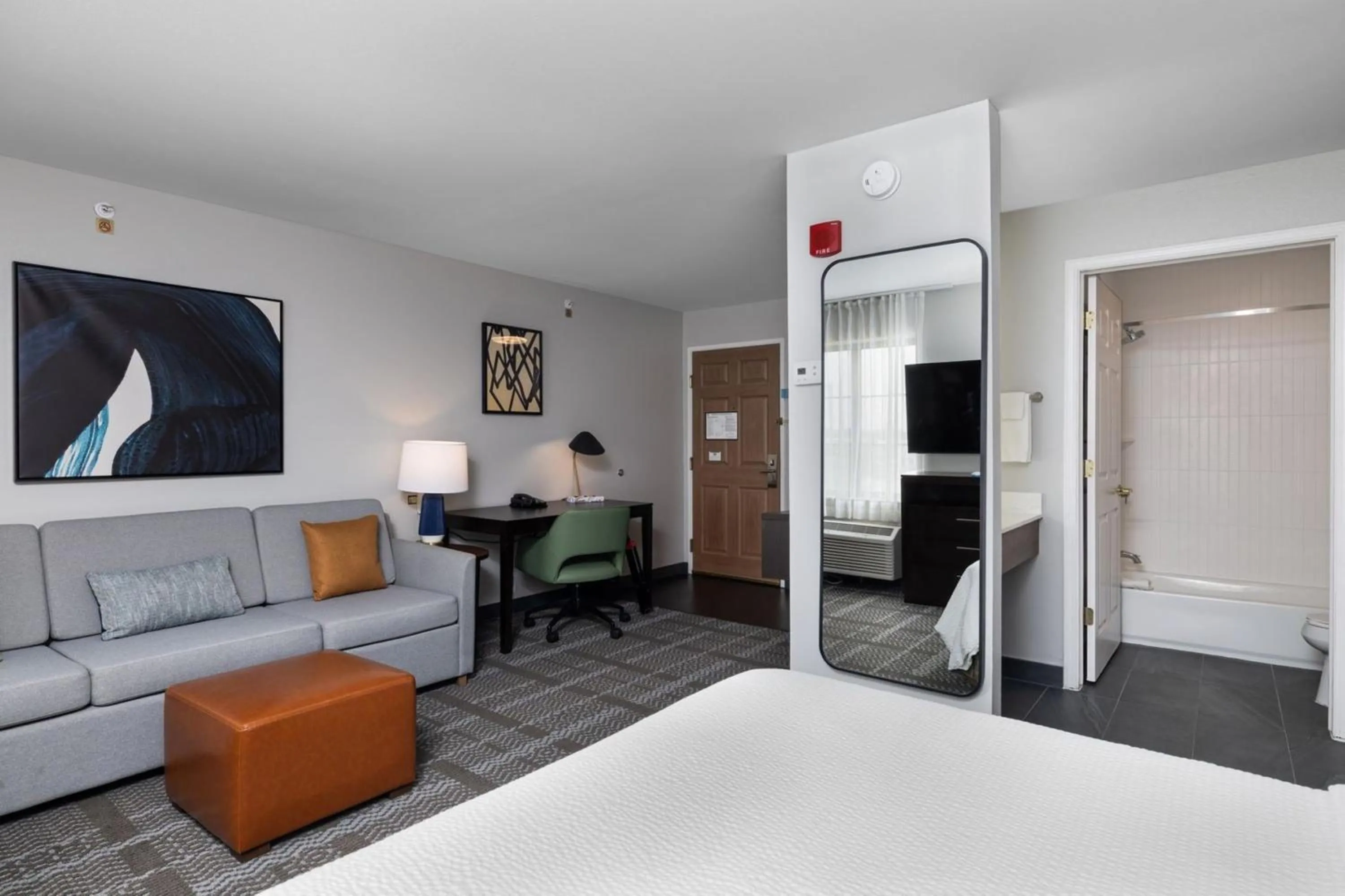 Photo of the whole room, Bed in Staybridge Suites Madison - East by IHG