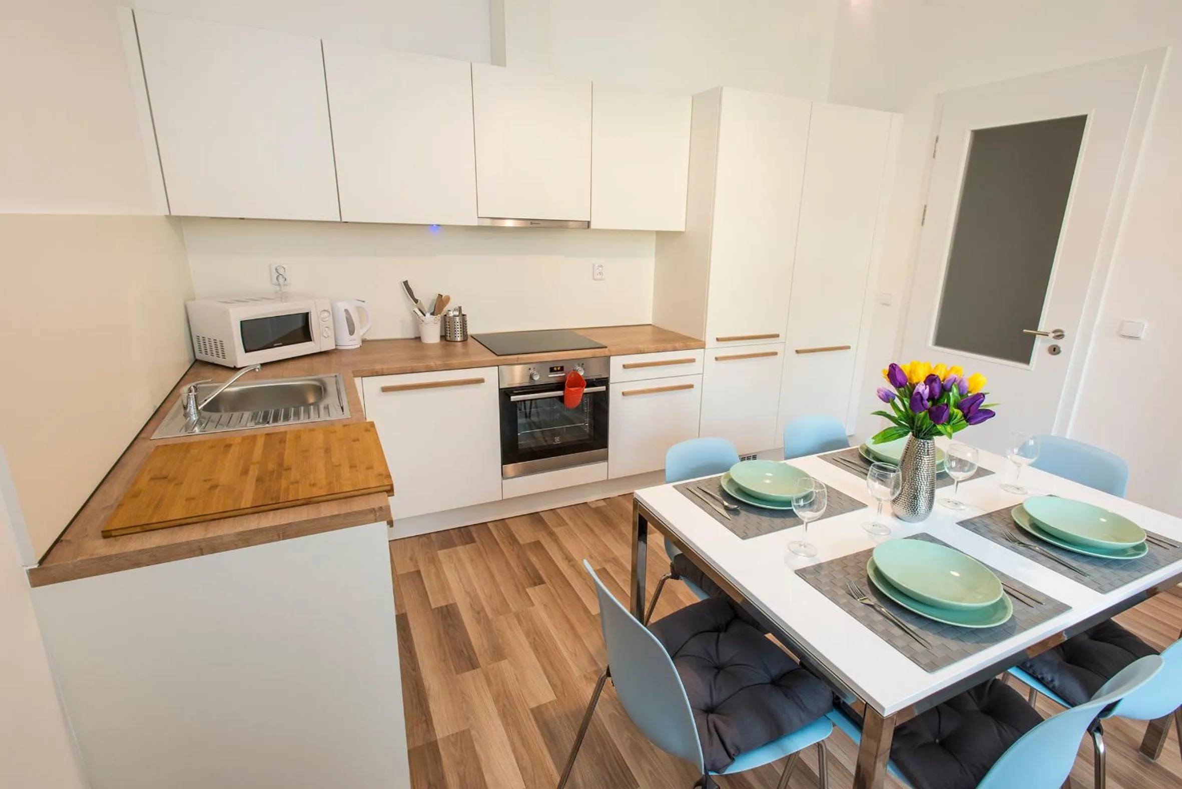 Kitchen or kitchenette in Neklanova Apartments