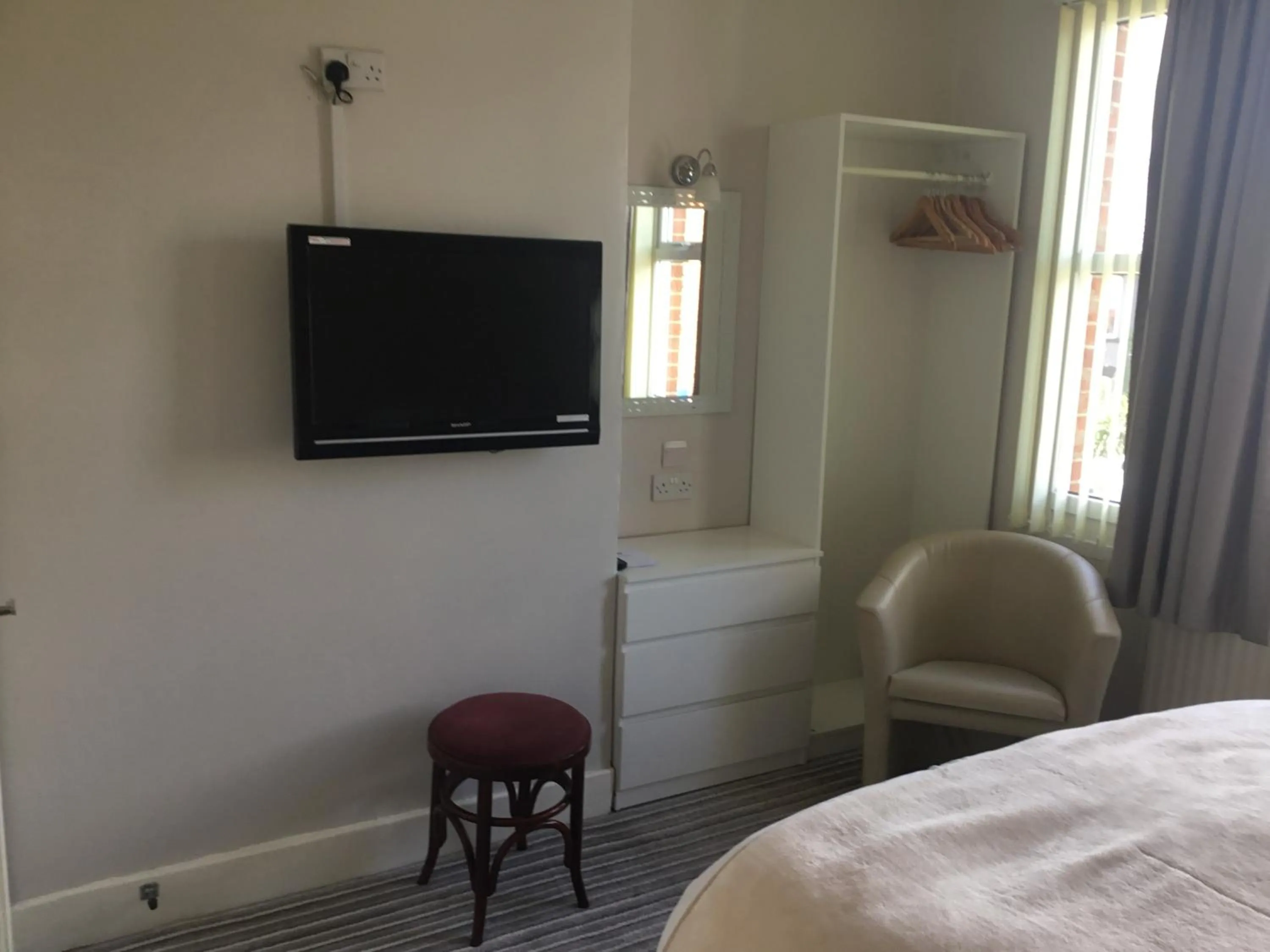 Bedroom, Bed in Dene House