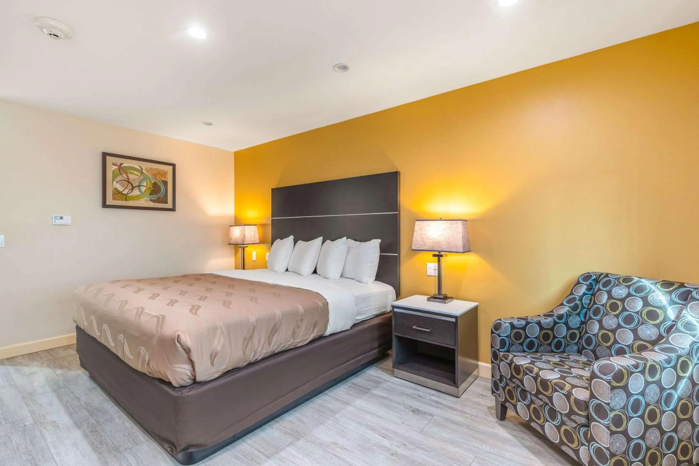 Bedroom, Bed in Quality Inn Banning I-10